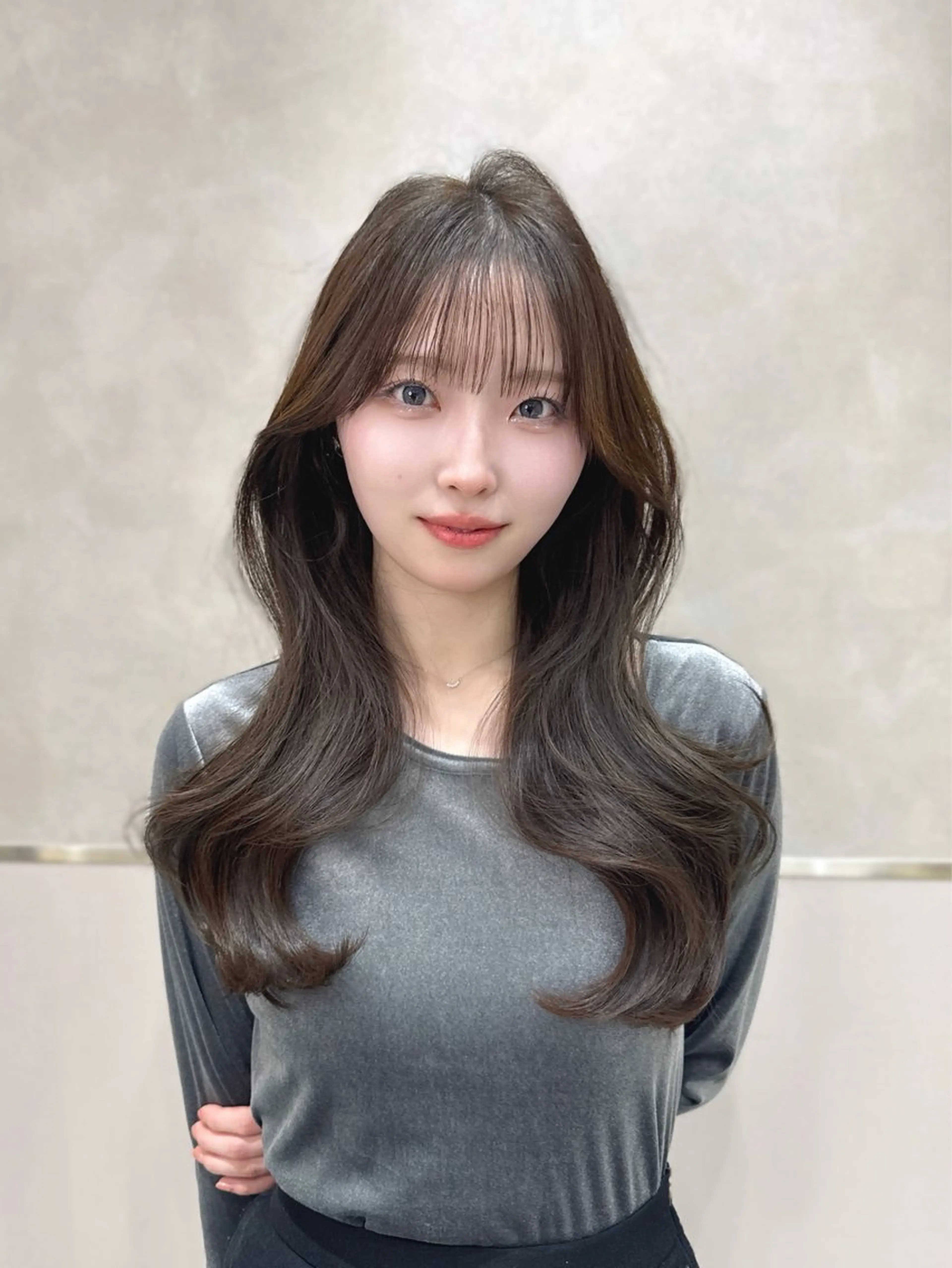 セミロング カラー カット ヘアカラー トリートメント ヘッドスパ ヘアセット 韓国ヘア/レイヤー/ 顔まわり/りょーとのヘアスタイル