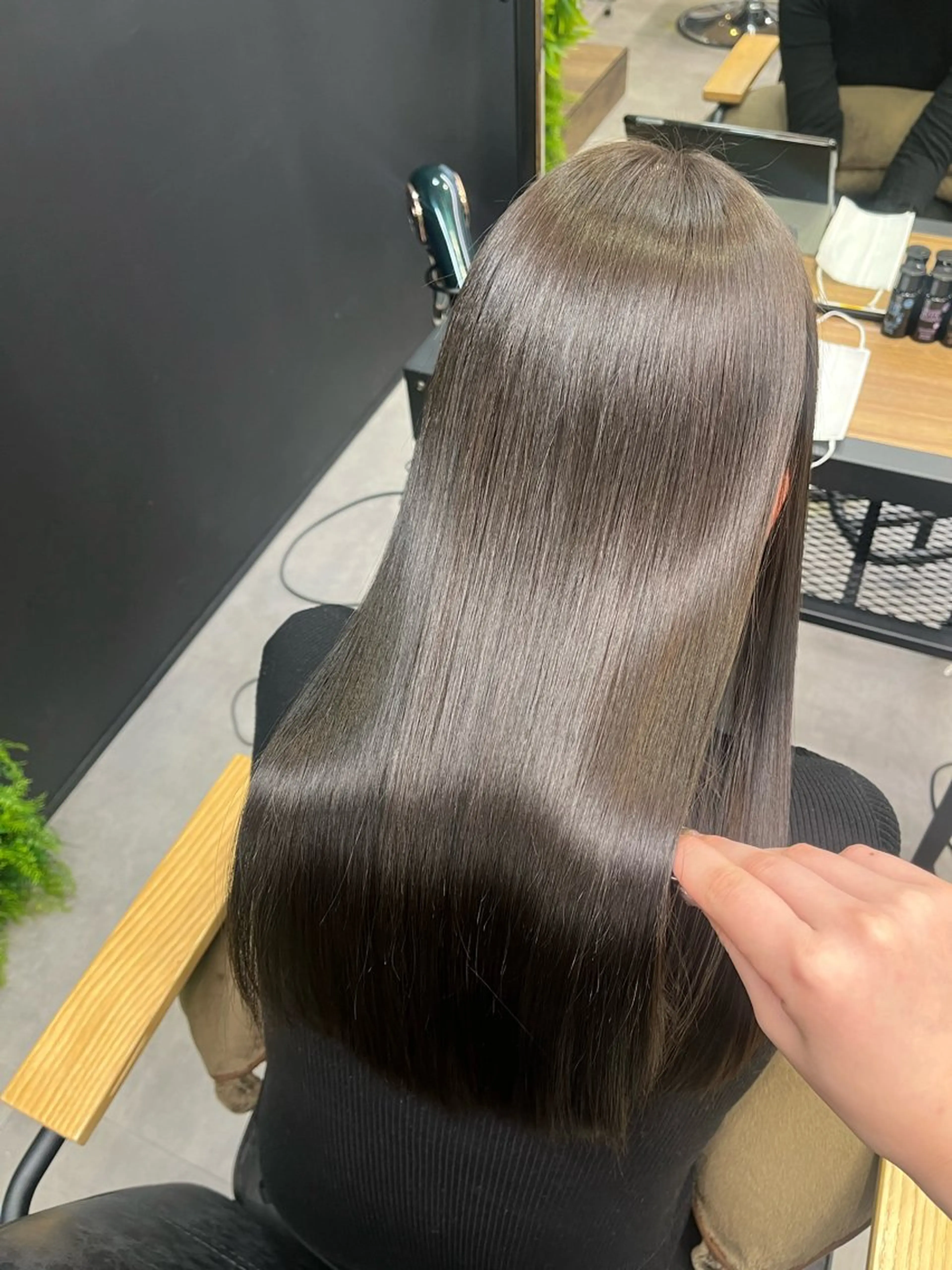 ロング ヘアカラー RAF Sakuraのヘアスタイル