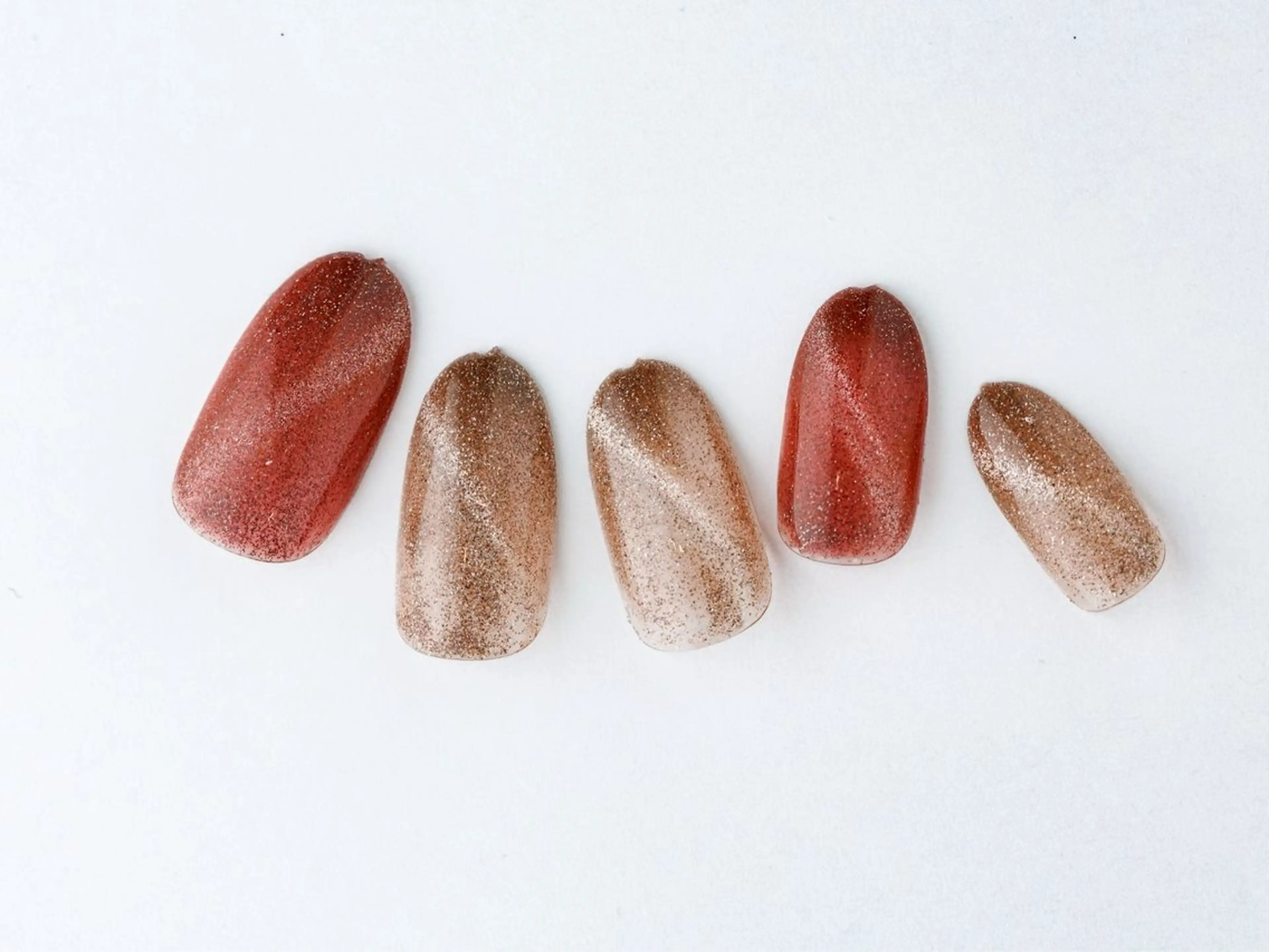 【オフ込み】ハンドワンカラー💅🩷マグネット/フラッシュ🉑の写真