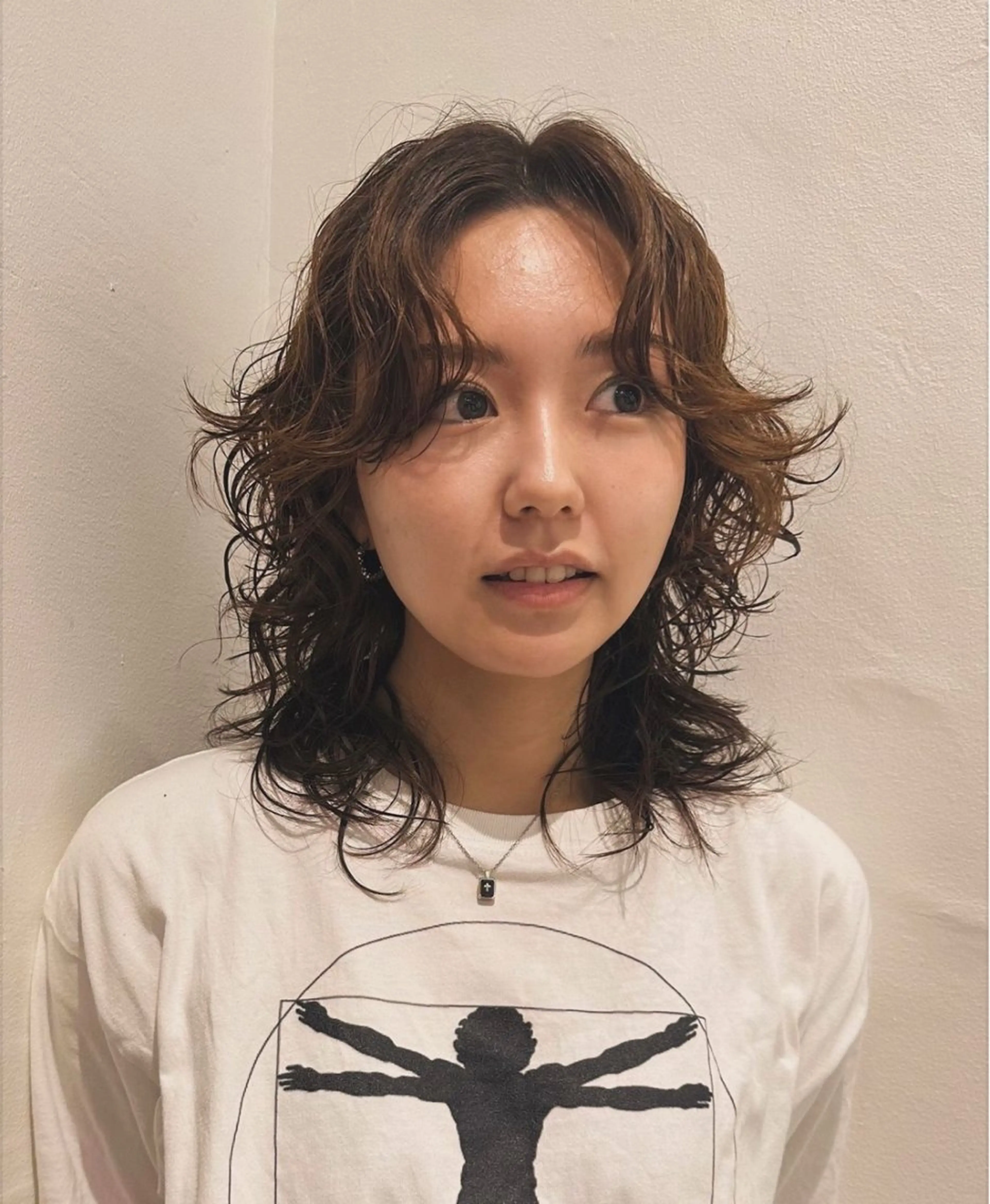 ミディアム パーマ 釜口 愛理のヘアスタイル