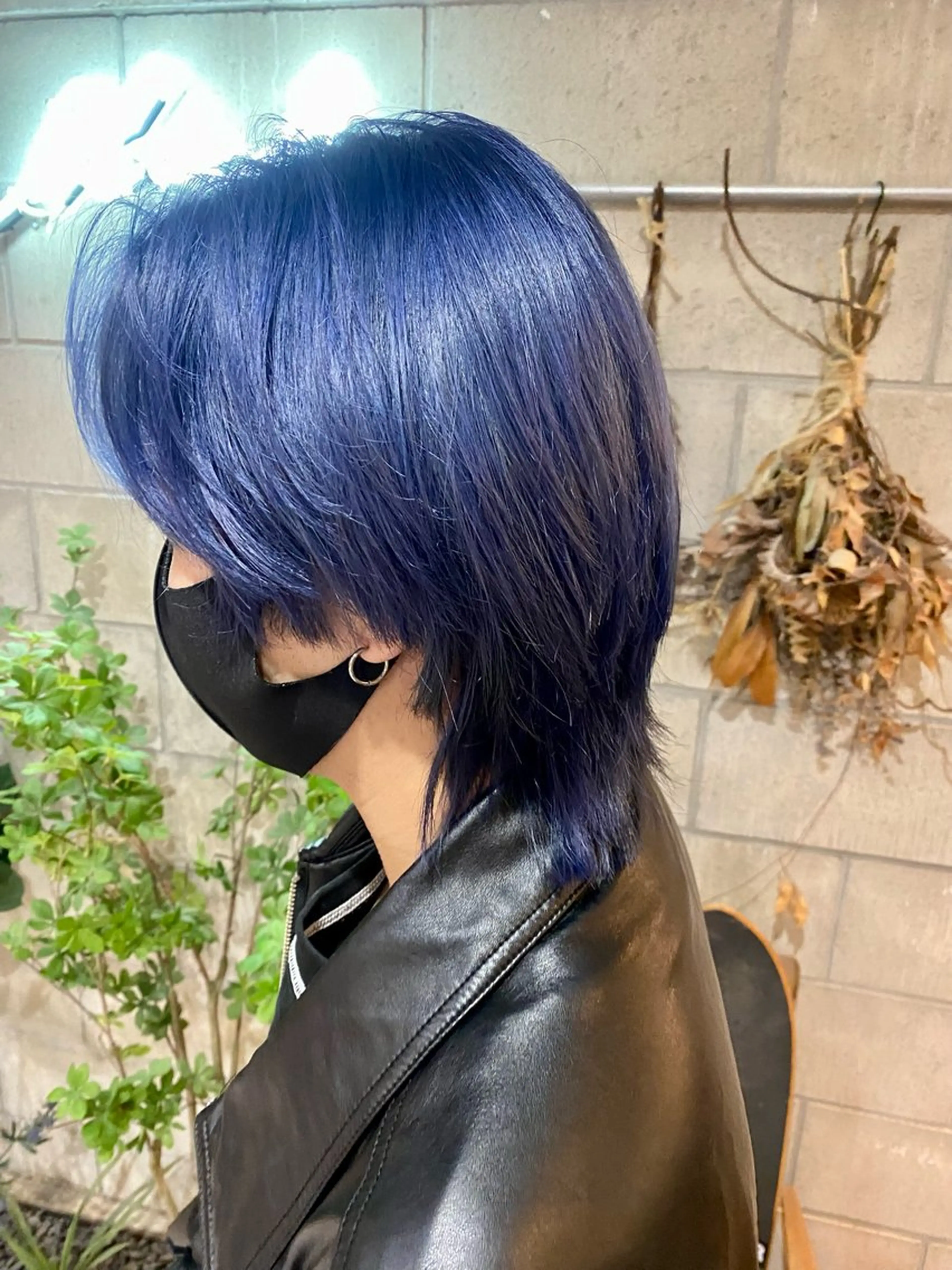 カラー メンズ メンズウルフカット ブルーカラー ネイビーカラー ウルフカット ヘアカラー トリートメント 艶髪・透明感カラー・ 韓国ヘア・Yuriのヘアスタイル