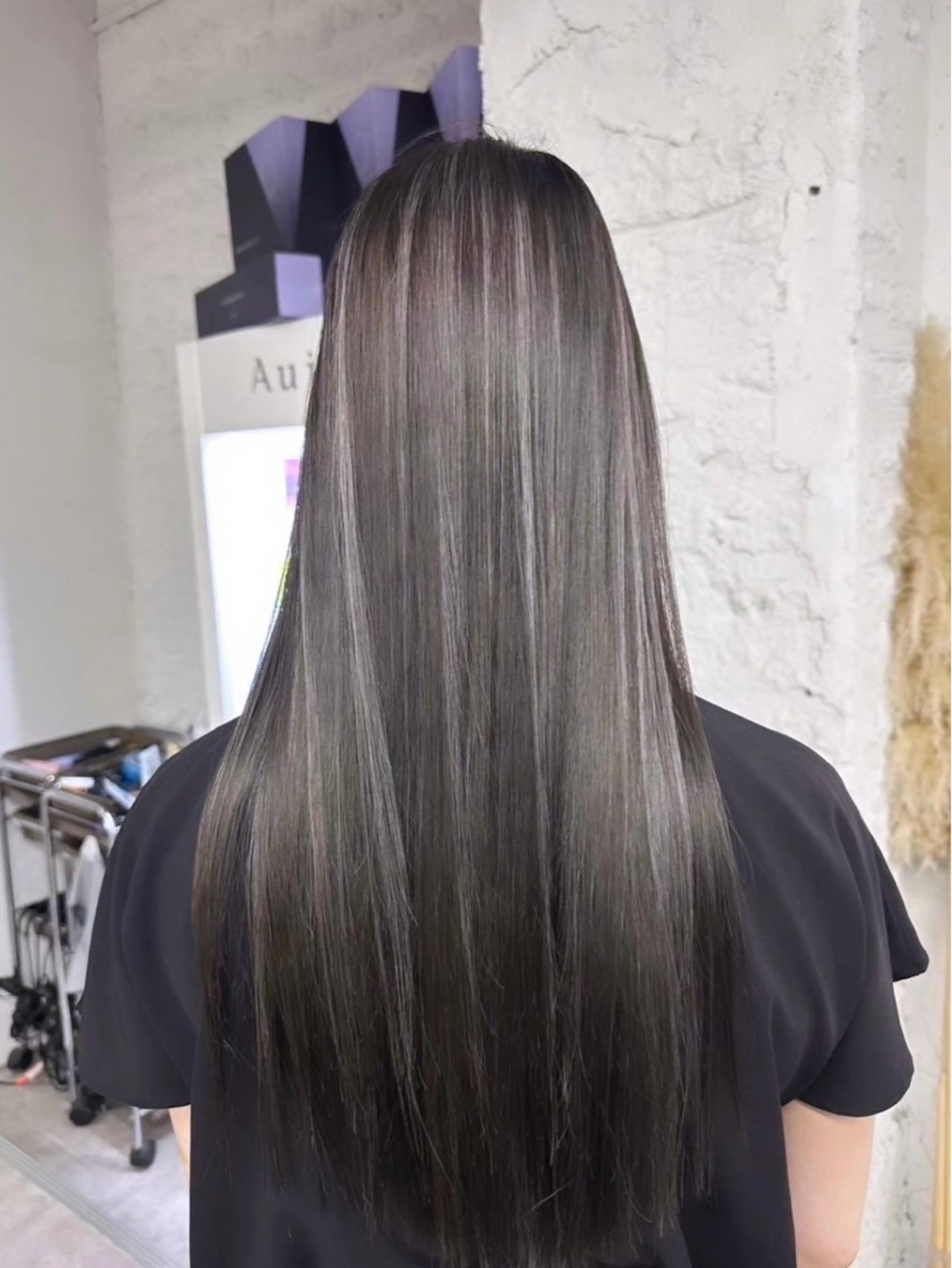 ロング 片山 藍里のヘアスタイル