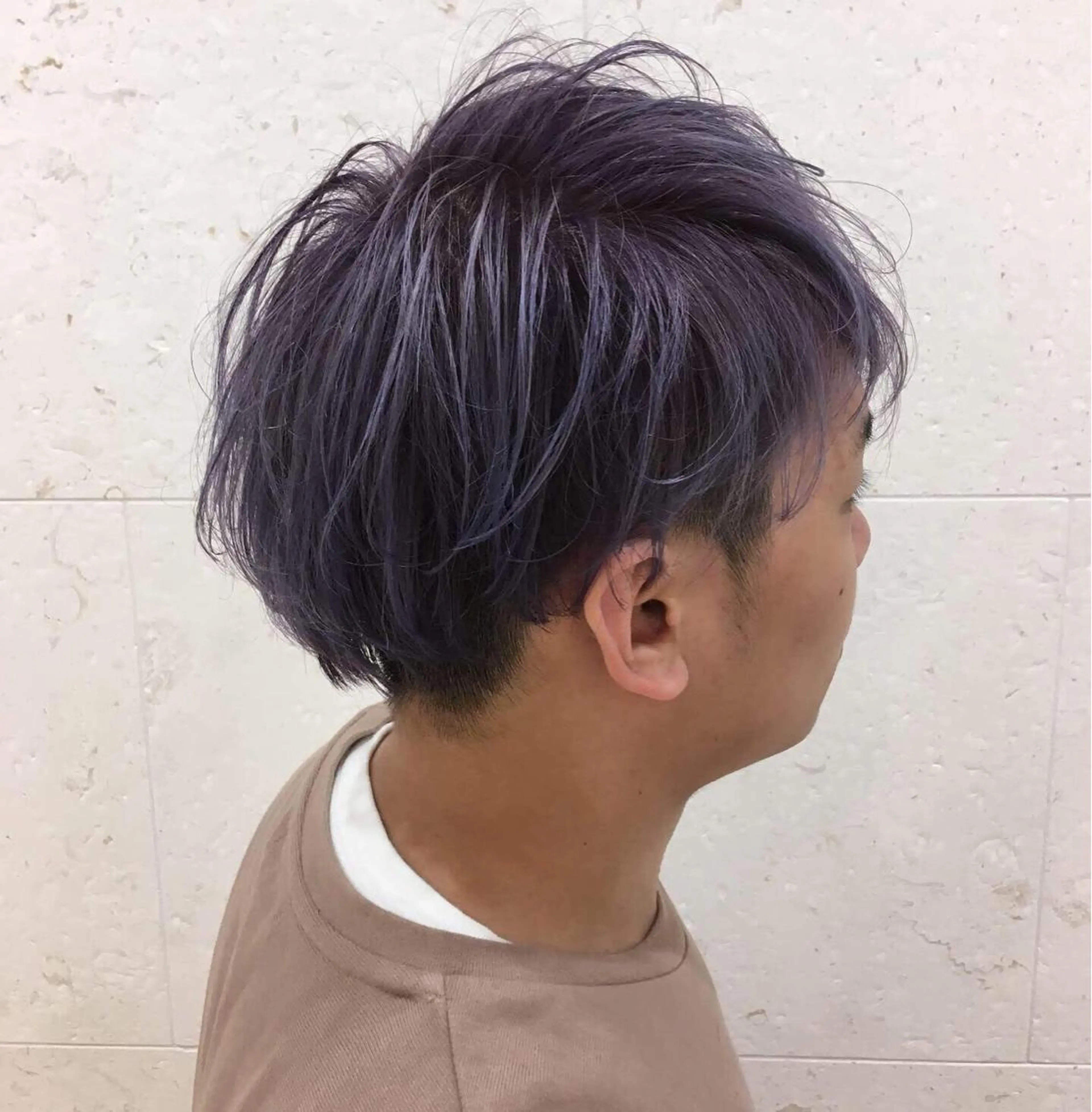 カラー ブリーチ ピンクカラー バイオレットカラー 斉藤 貴也のヘアスタイル