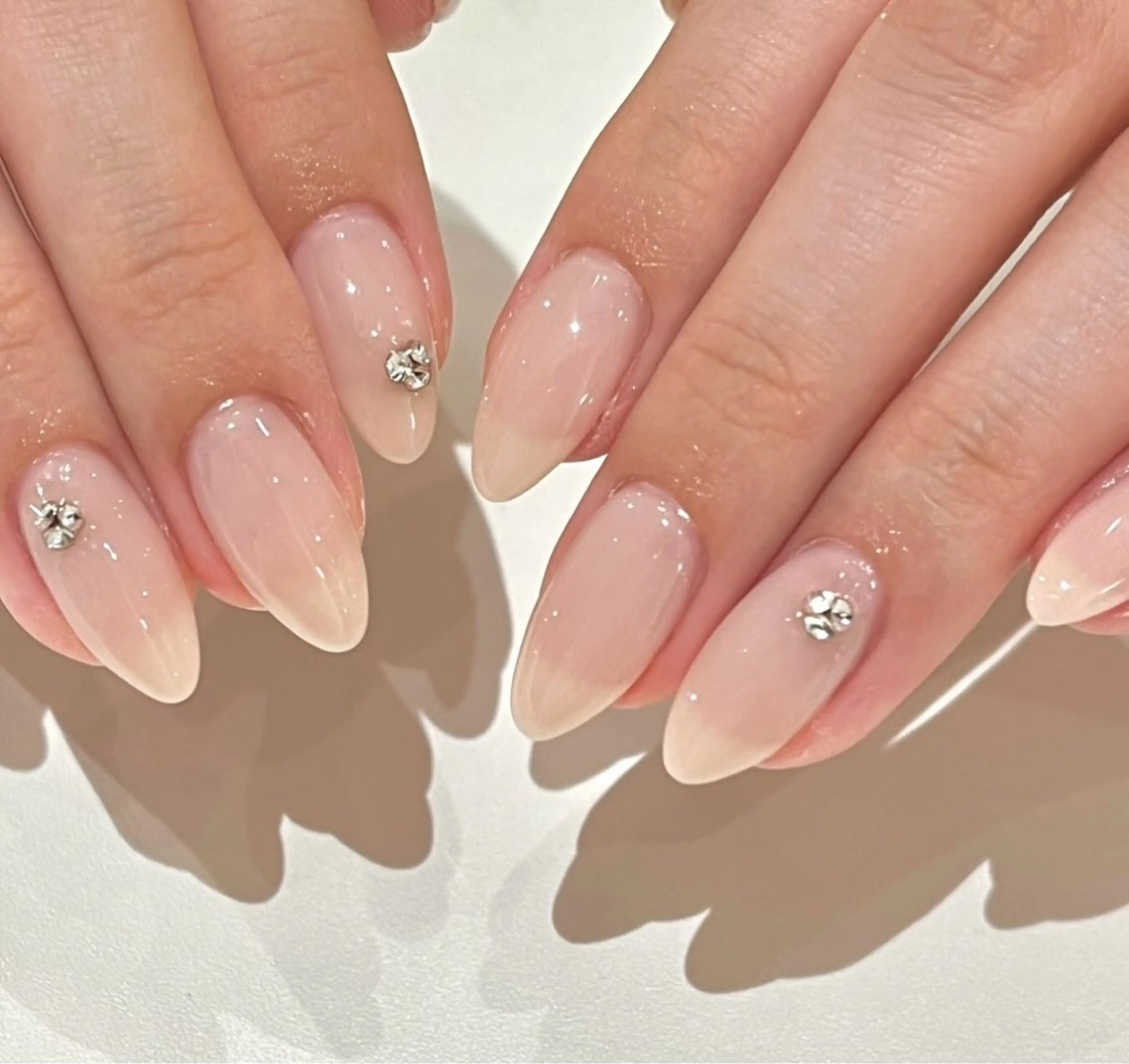 ネイル アートネイル 長さ出し シンプルネイル cream nail salon所属・Haruka designのネイルデザイン
