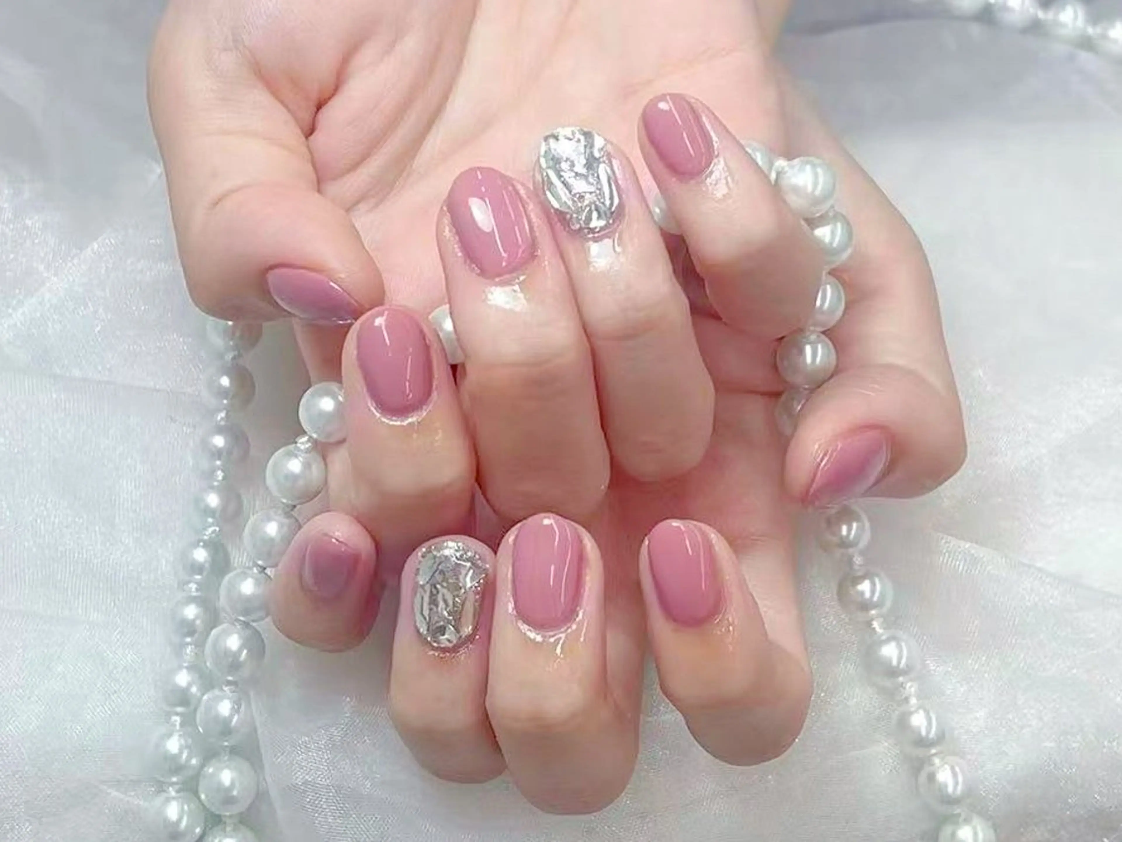 ネイル オーロラネイル フレンチネイル グラデーション 韓国ネイル マグネットネイル ハンドネイル NOA NAILのネイルデザイン