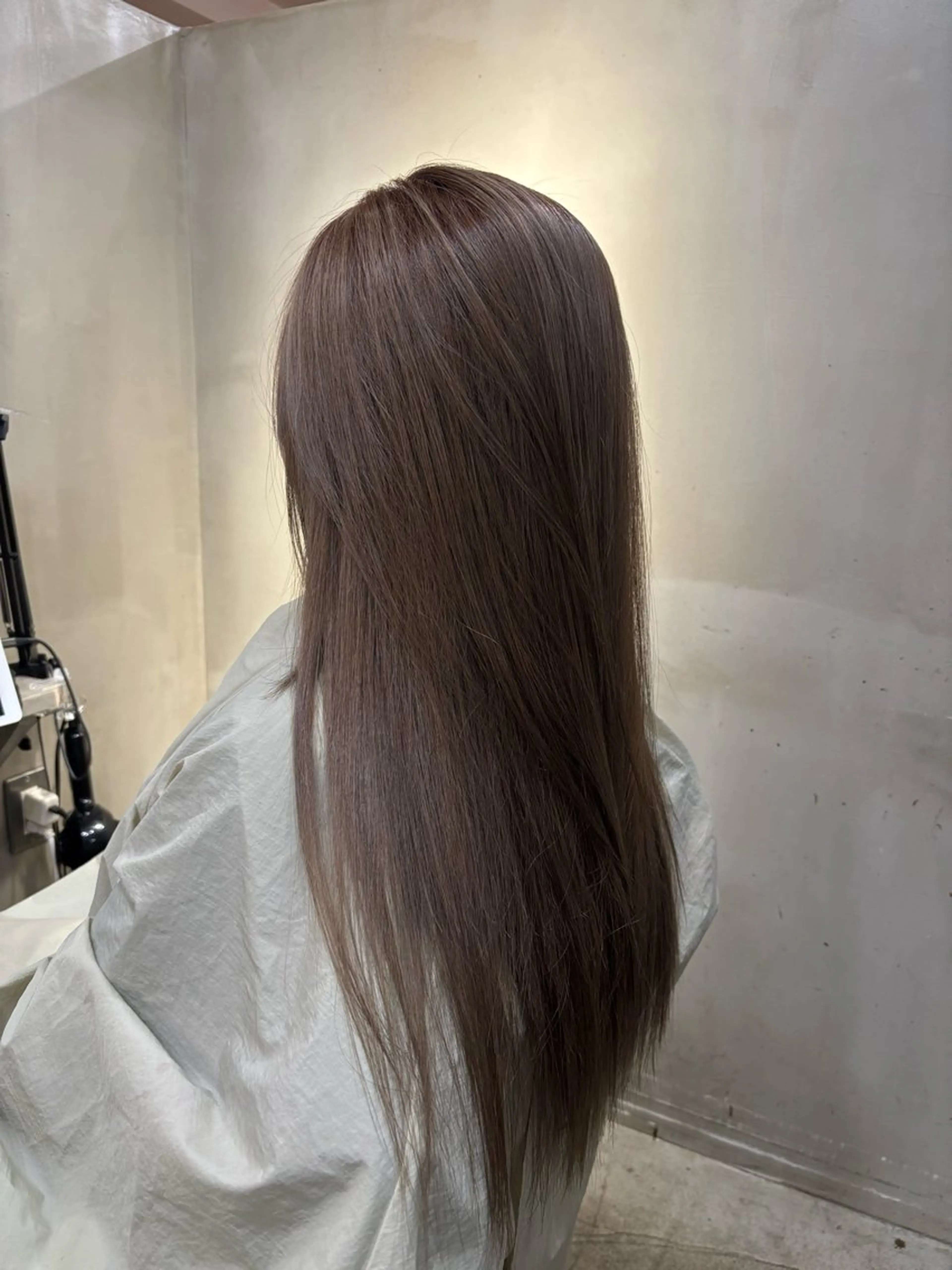 ロング カラー ベージュカラー ブリーチ ヘアカラー VOYAGE所属・中園 康のヘアスタイル