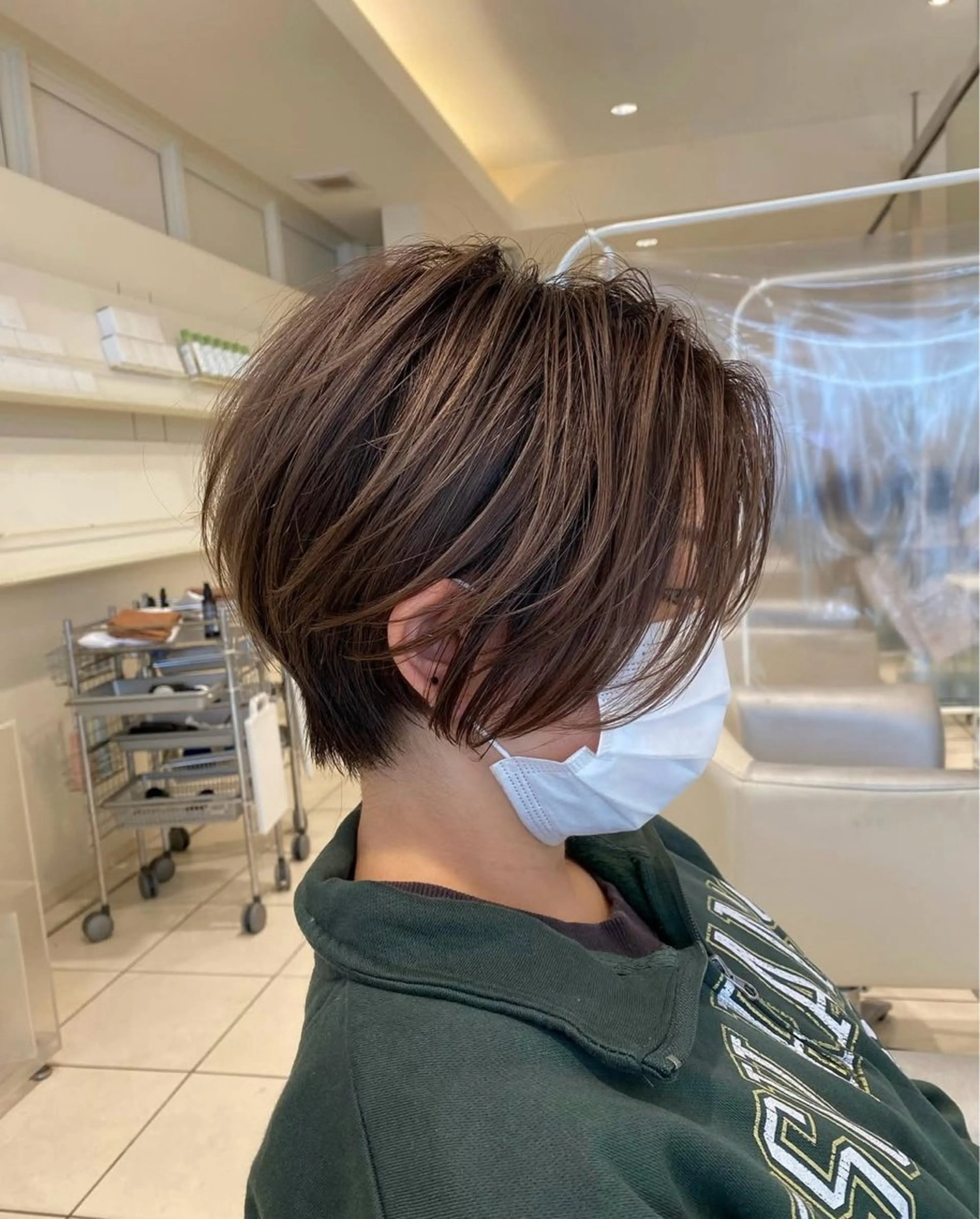 ショートカット+𝐀𝐮𝐣𝐮𝐚トリートメント付き🪶🪶🔥の写真