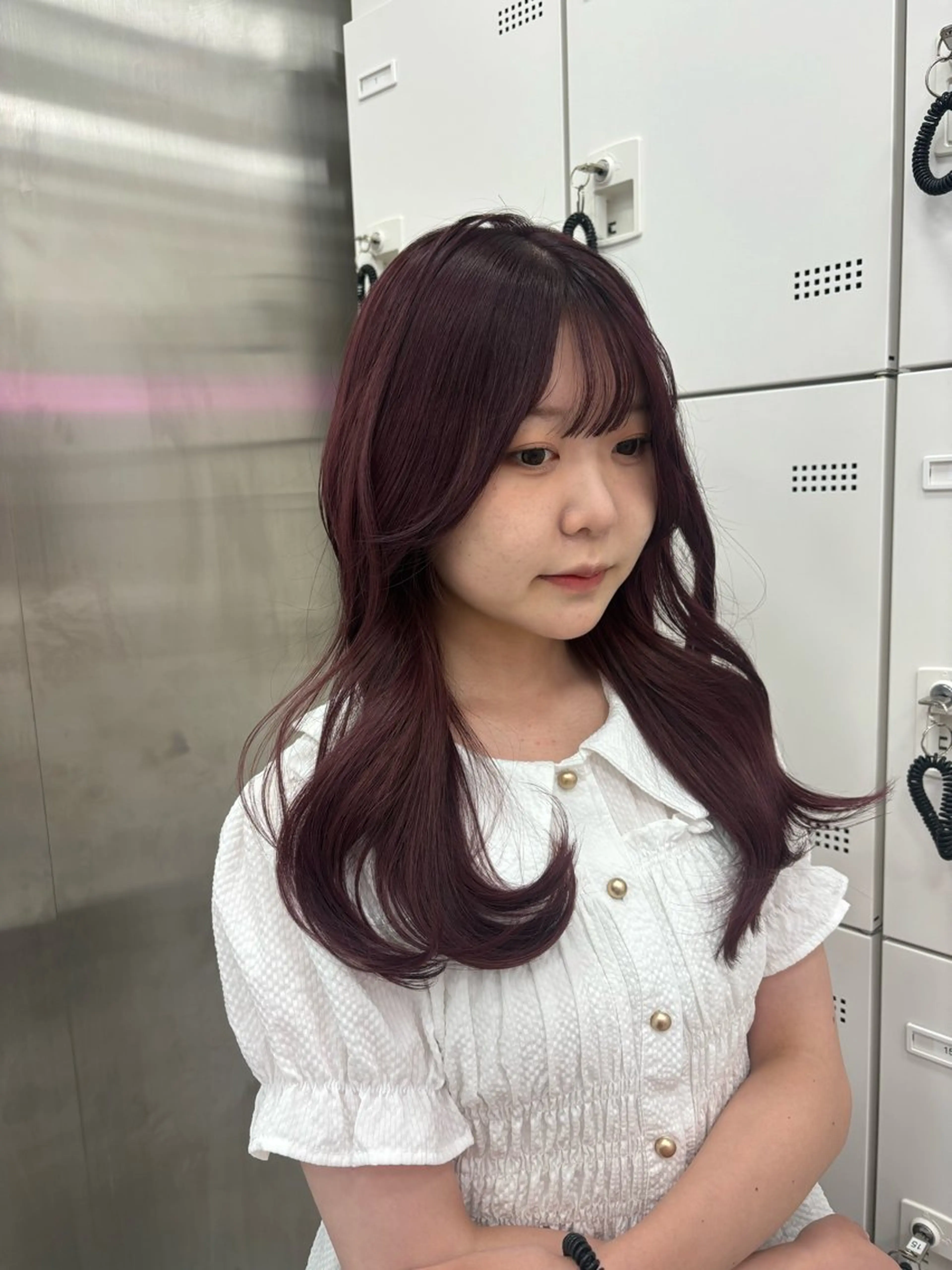 ロング カラー ヘアカラー トリートメント ヘッドスパ ヘアセット 韓国レイヤー ハッシュカットのヘアスタイル