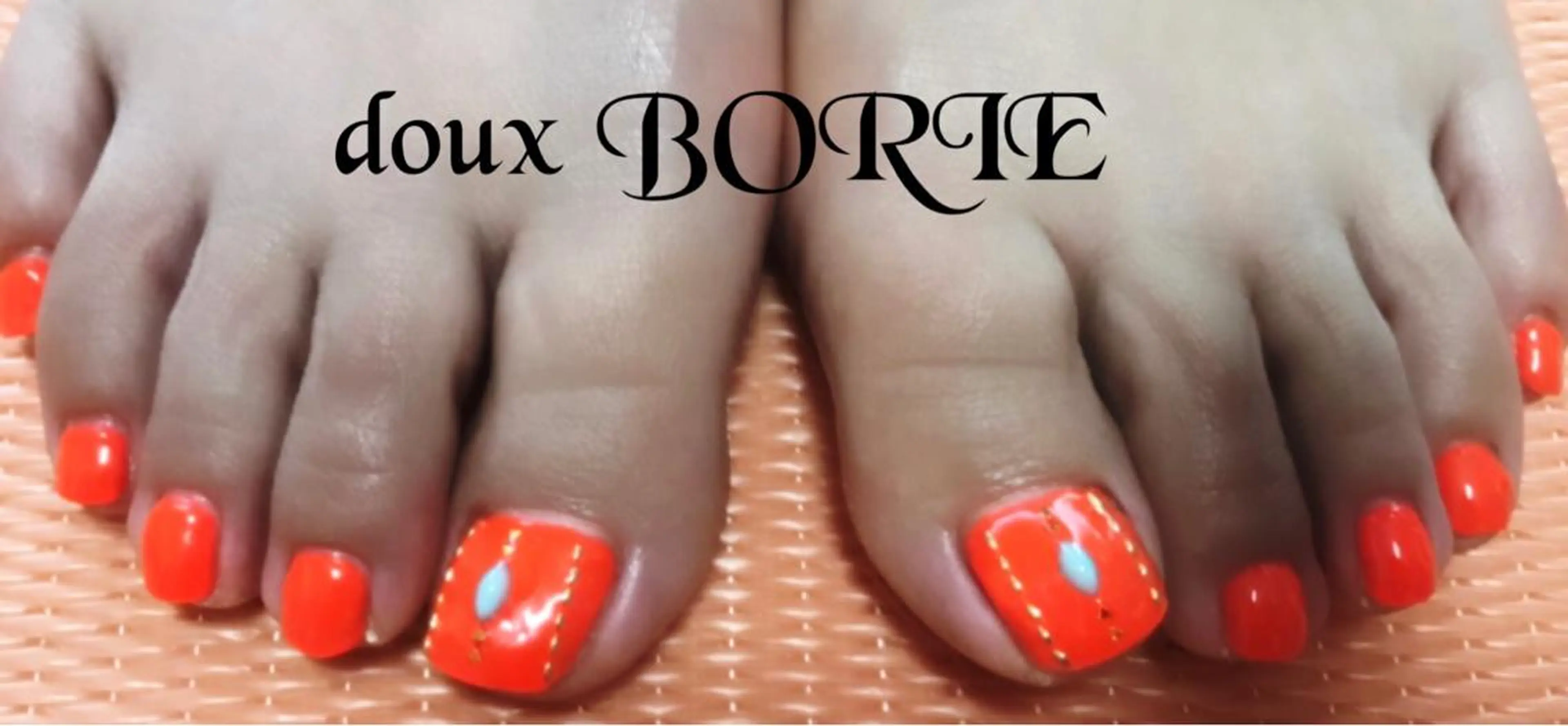 ネイル doux BORIEのネイルデザイン