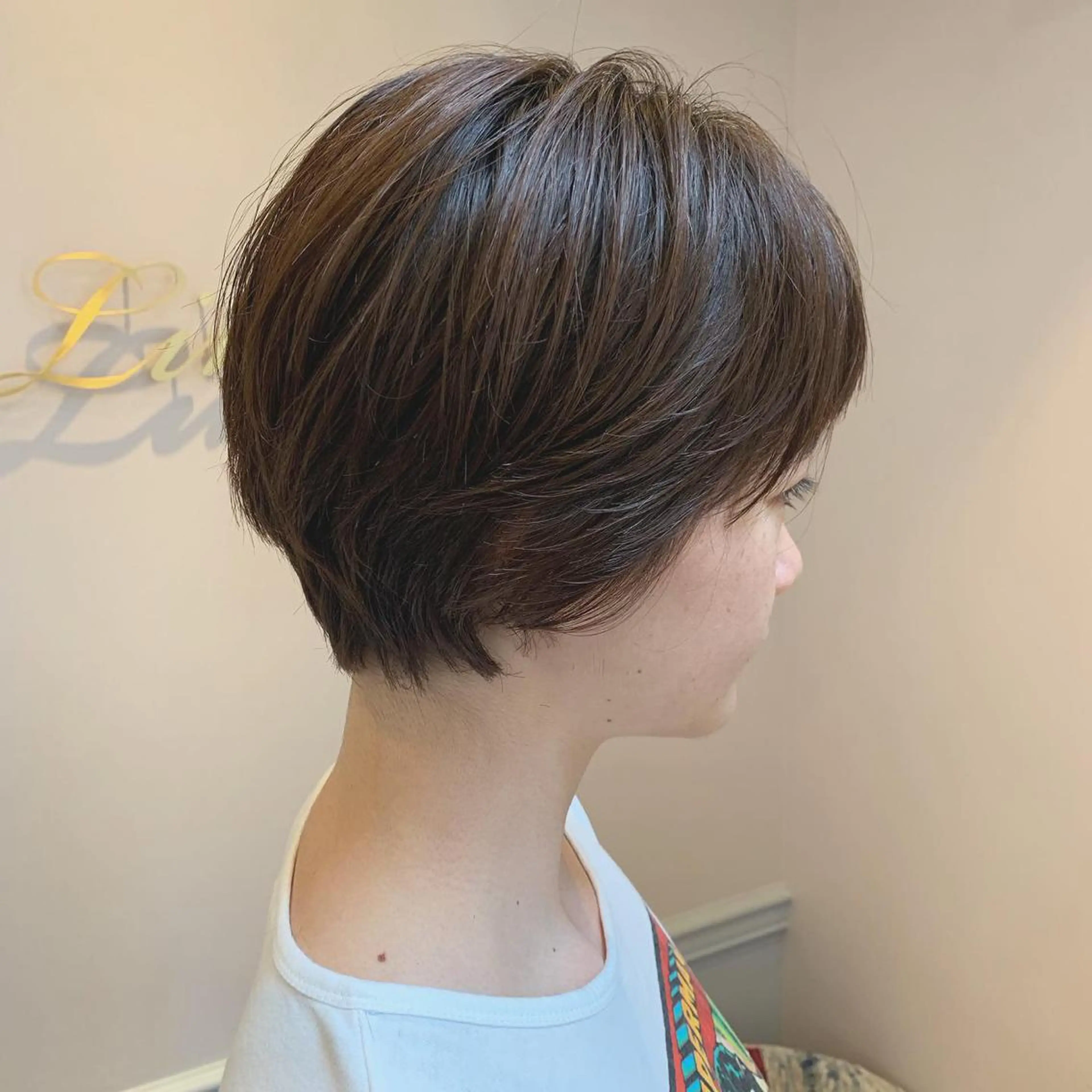 ショート ショートヘア カット リノヘアーデザイン所属・鈴木 麻希のヘアスタイル