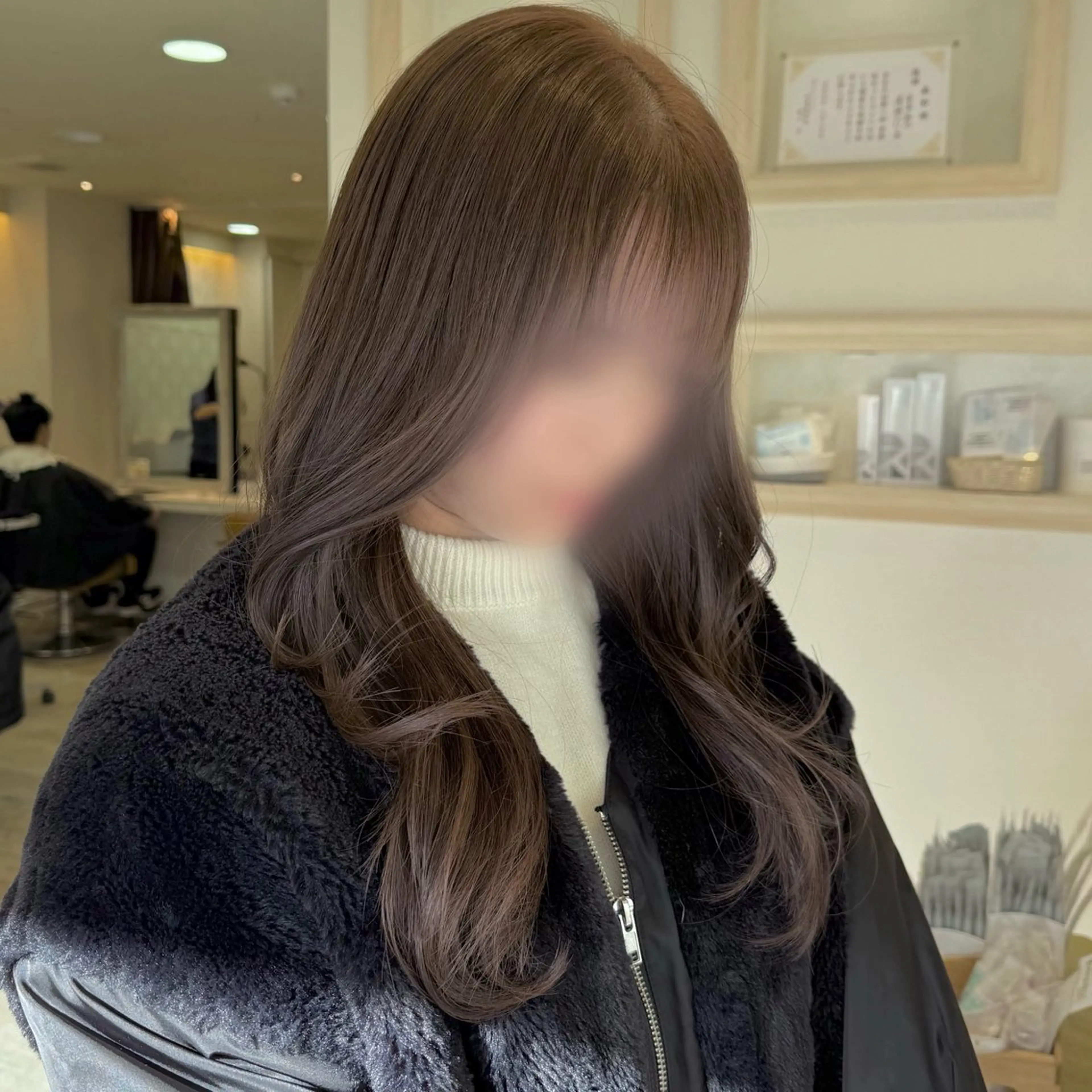 セミロング カラー ヘアアレンジ カット トリートメント ヘアセット 韓国ヘア/レイヤー 顔周りカット/ユキナのヘアスタイル
