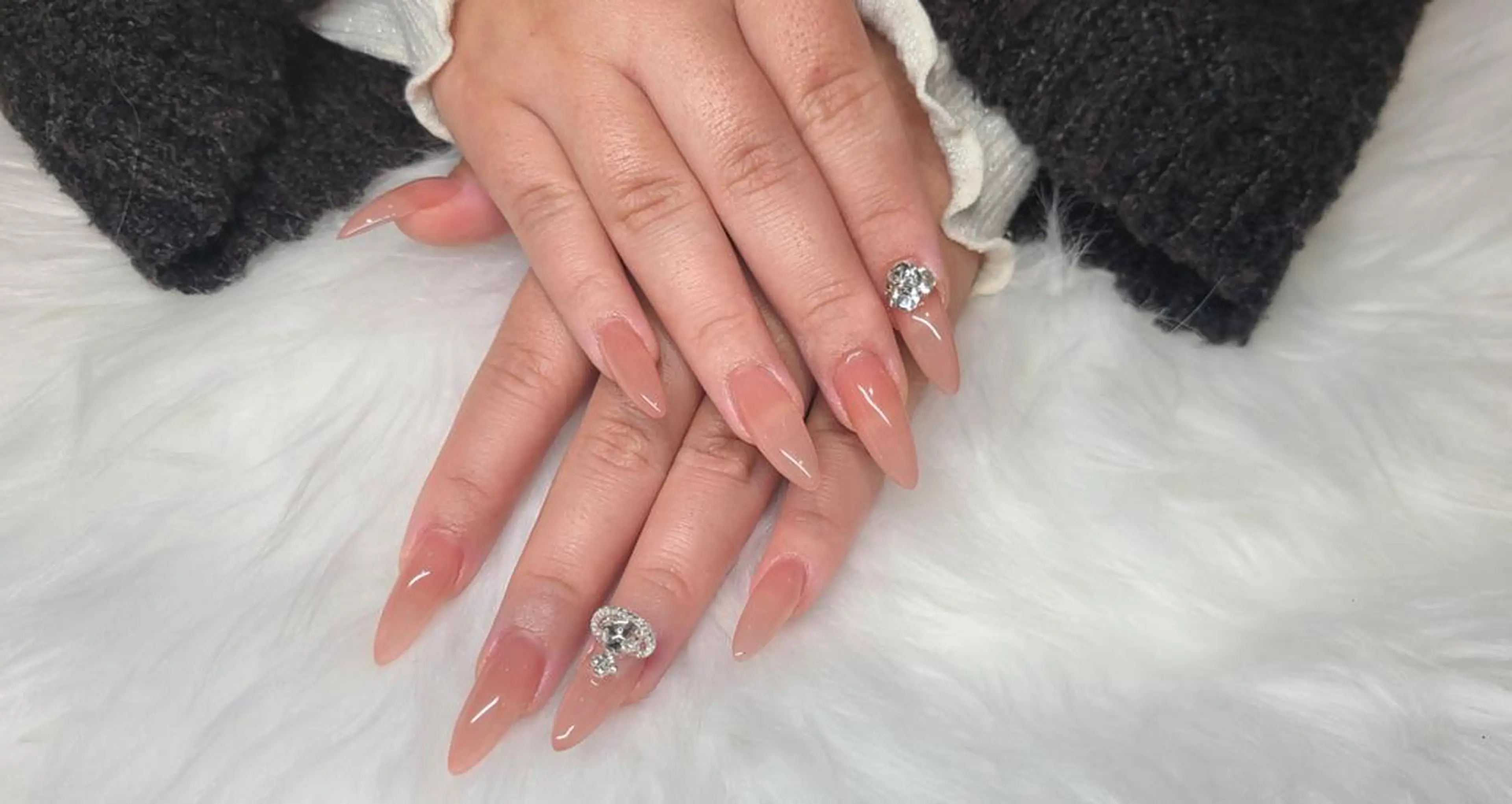 ネイル ワンカラーネイル ハンドネイル Ravissy nail.のネイルデザイン