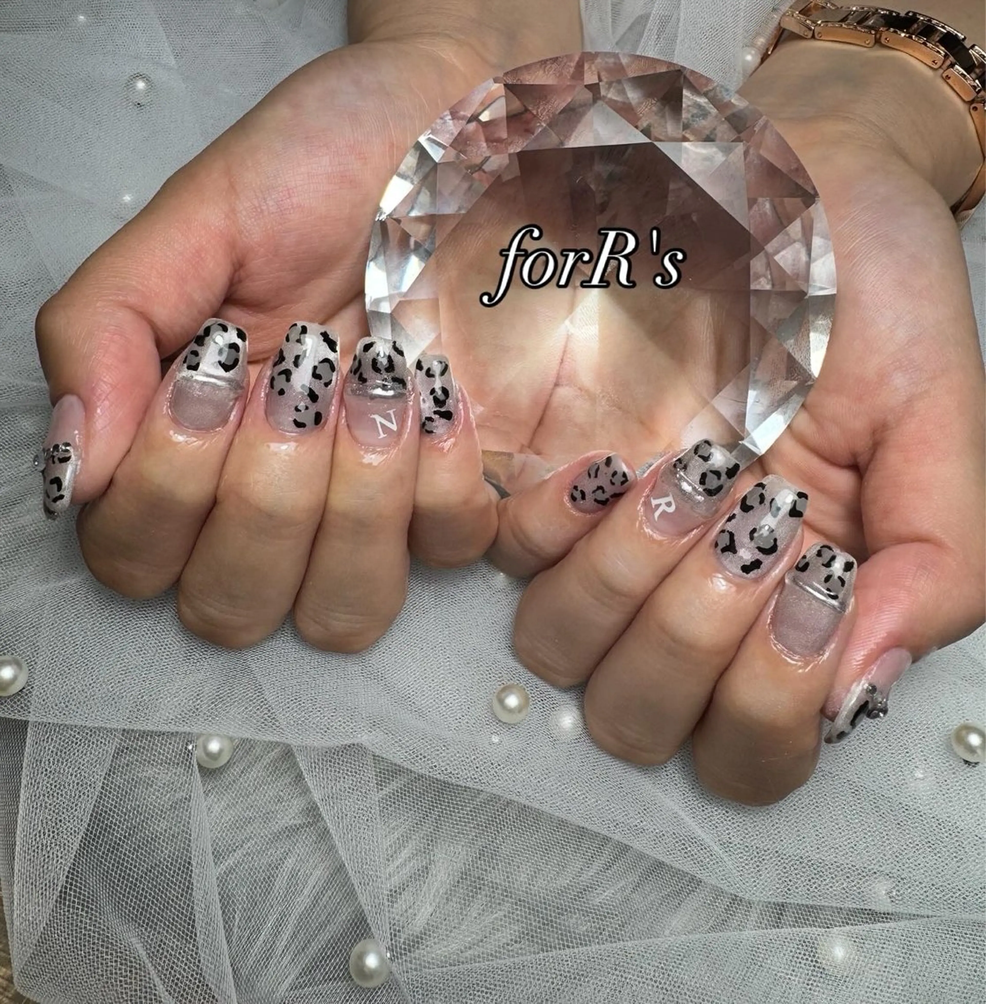 ミディアム ハンドネイル forR's AIKAのネイルデザイン