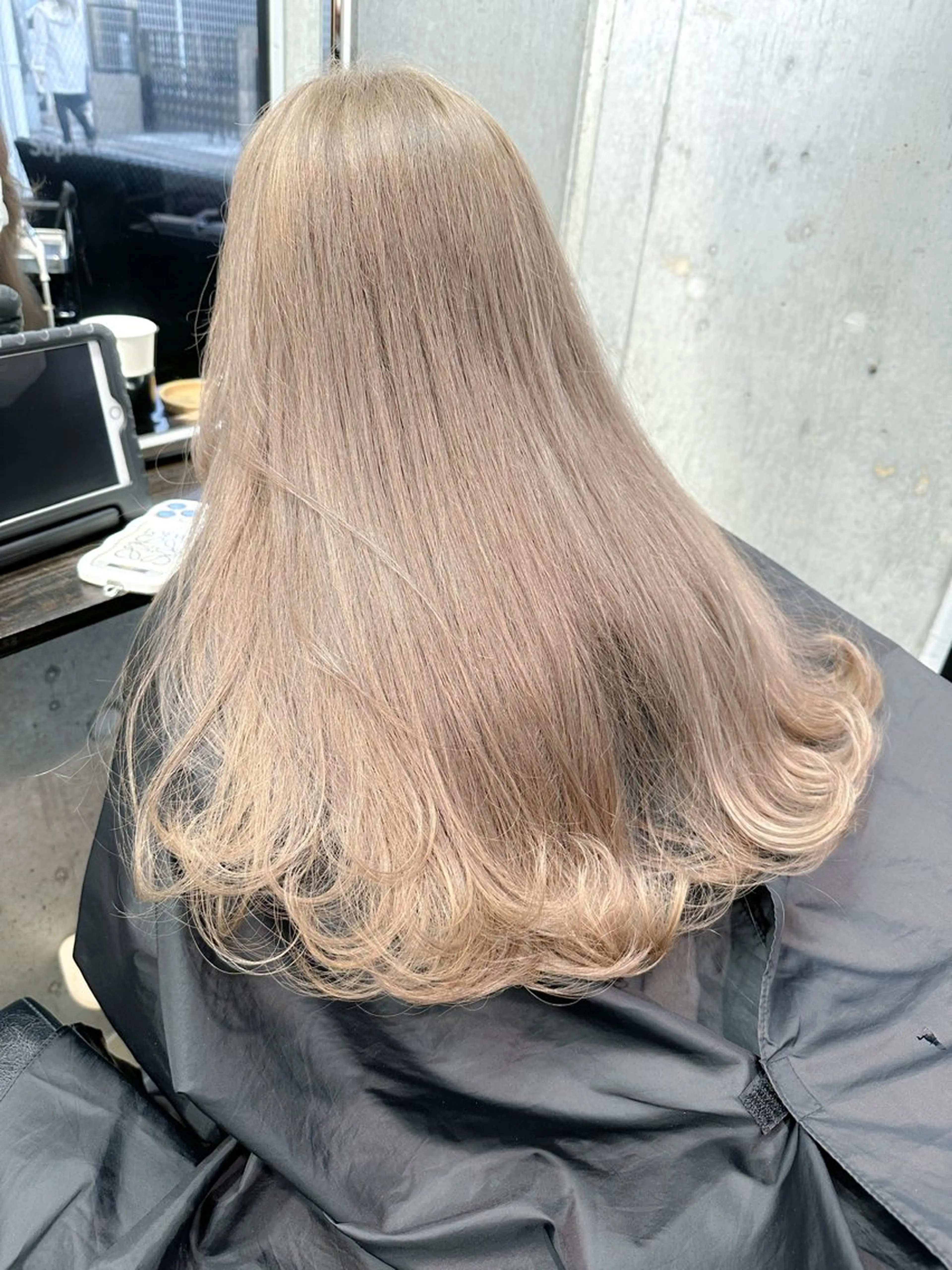 ロング カラー カット ヘアカラー トリートメント 艶髪ブリーチ 永井竜也のヘアスタイル