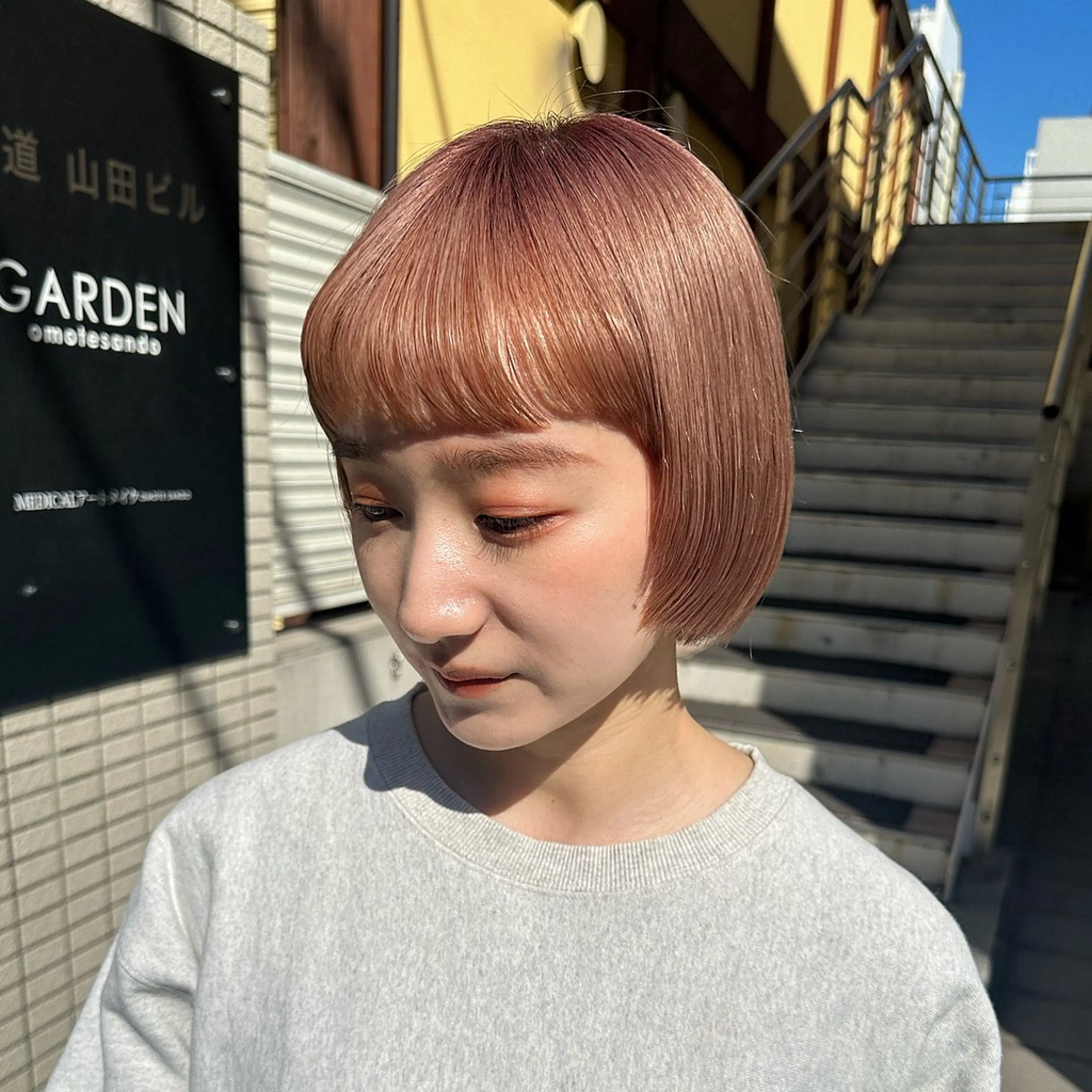 ショート カラー ベージュカラー ピンクカラー ピンクベージュ ボブ ❤️アヤカ Wカラー ボブ レイヤー❤️のヘアスタイル