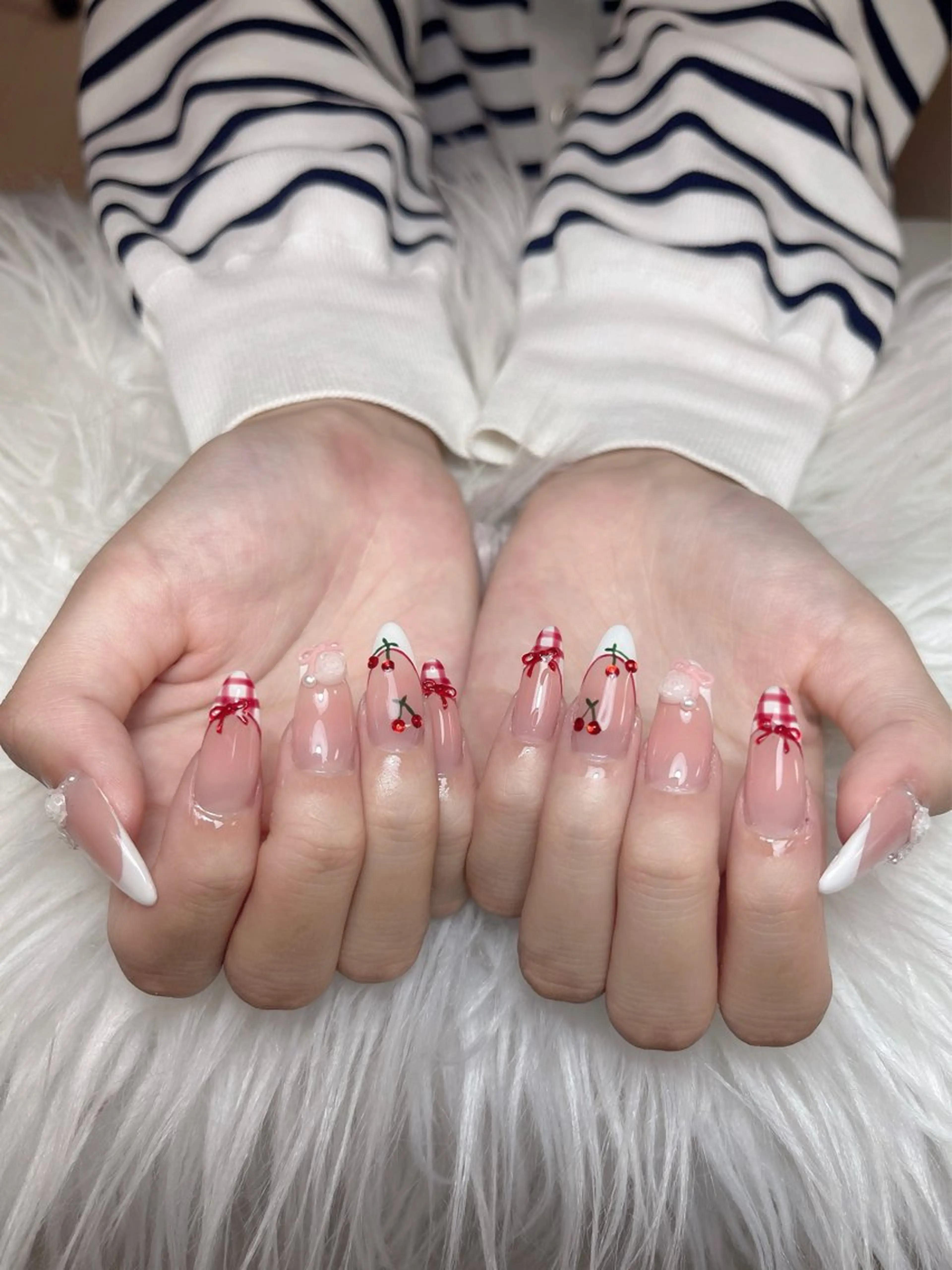 ネイル ハンドネイル THAO NGUYENのネイルデザイン