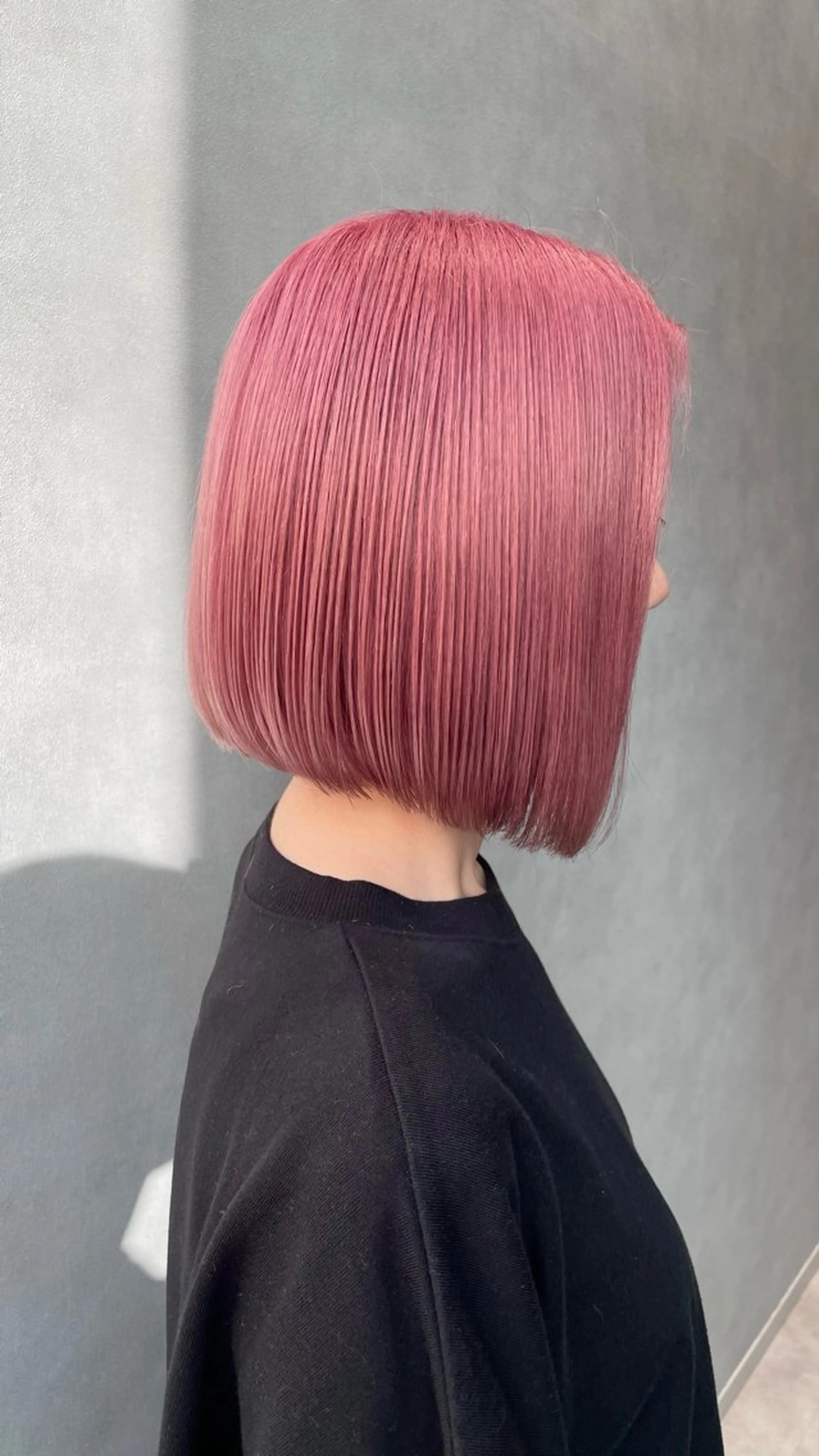 ショート カラー ピンクカラー ボブ カット ヘアカラー トリートメント ヘアセット EMANONシェアサロン心斎橋店所属・韓国メンズヘア　ミル クティボブ　足立佳代のヘアスタイル