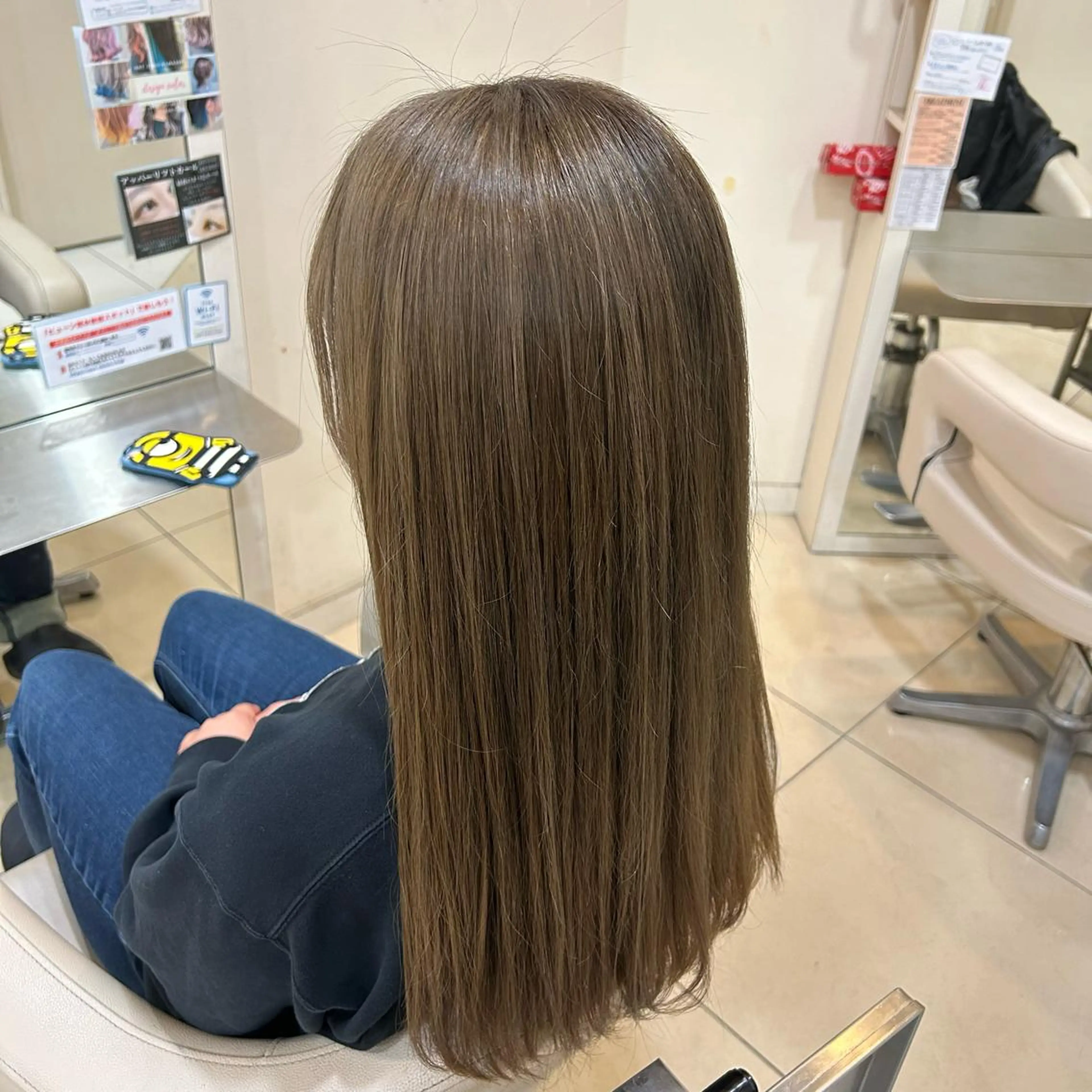 ロング カラー ブリーチ nakano amiのヘアスタイル