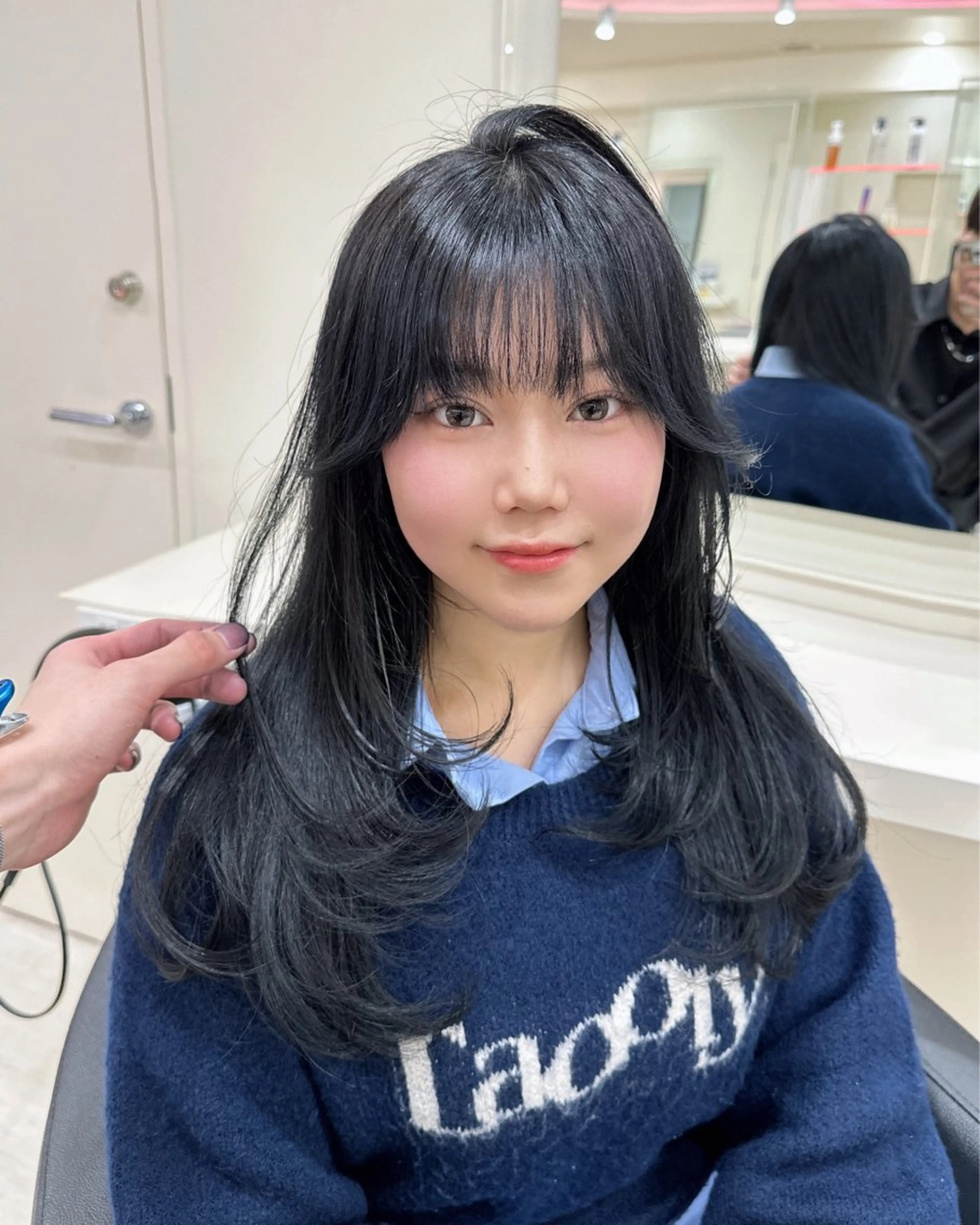 ロング カラー ヘアアレンジ カット ヘアカラー トリートメント ヘッドスパ ヘアセット 🌈艶カラー/ 韓国風レイヤーカットのヘアスタイル
