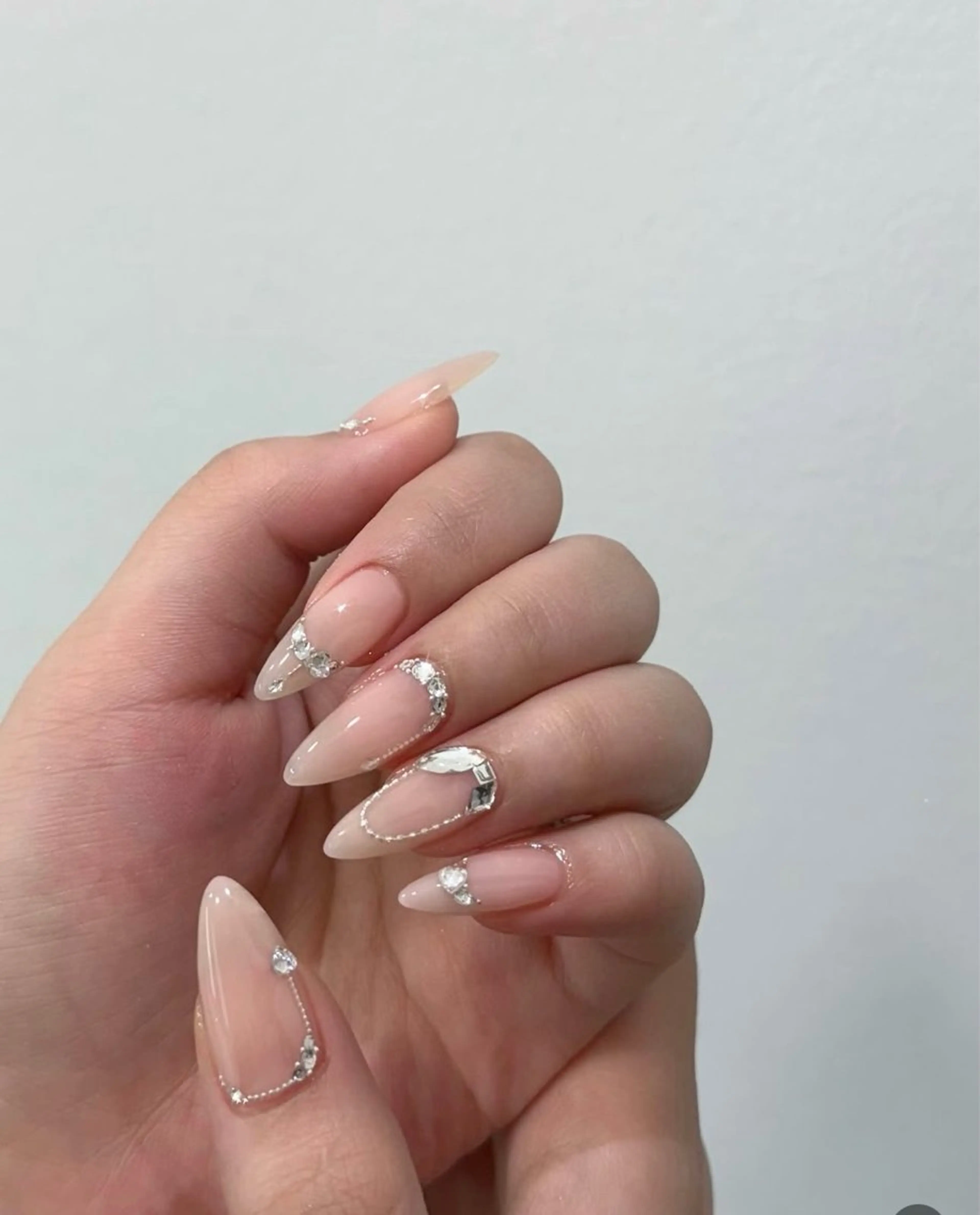 ネイル ボルドー ブラウン チークネイル ドット フットネイル yurinail所属・yuri nail 高田馬場のネイルデザイン