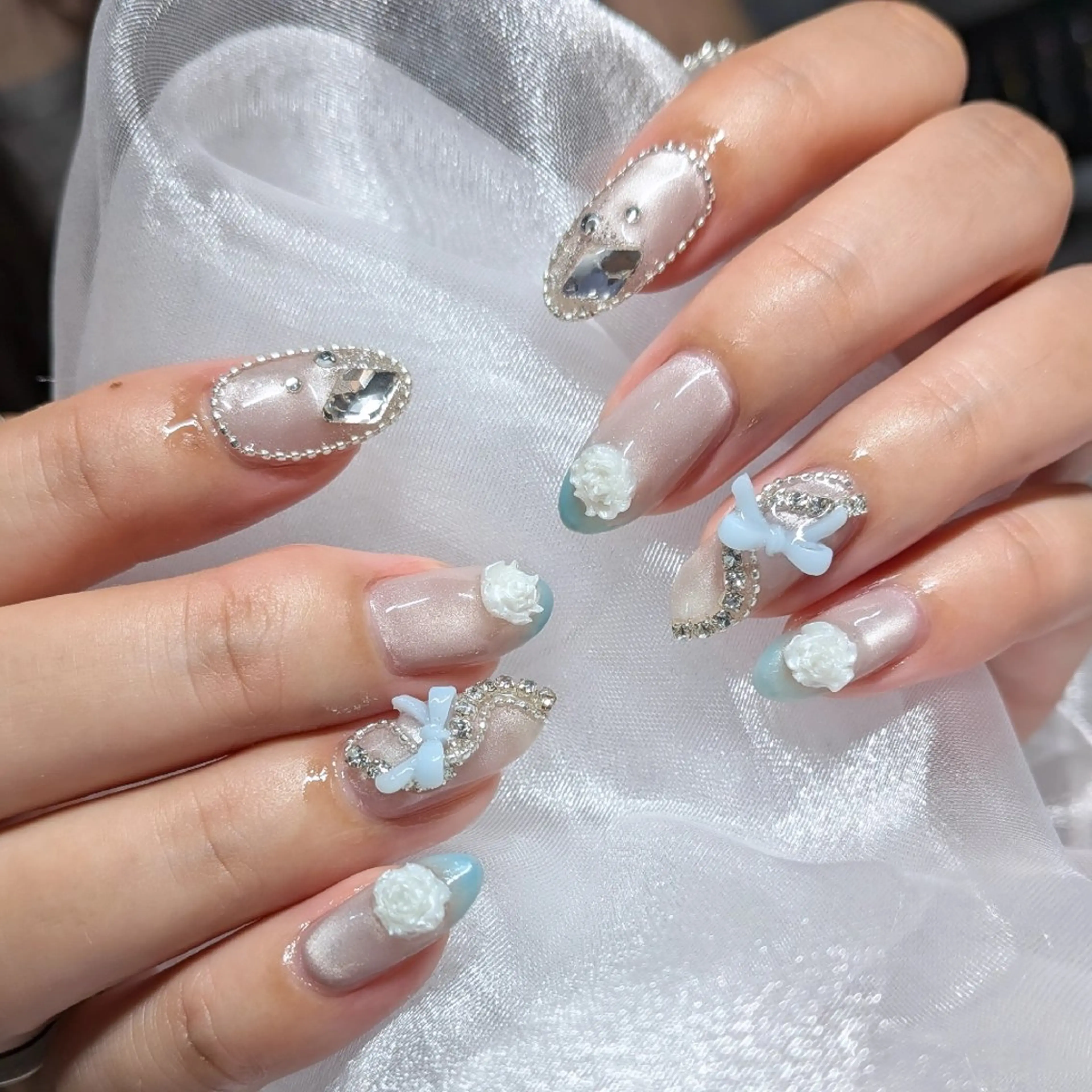 セミロング ハンドネイル salon  Liange所属・La maharo YUのネイルデザイン
