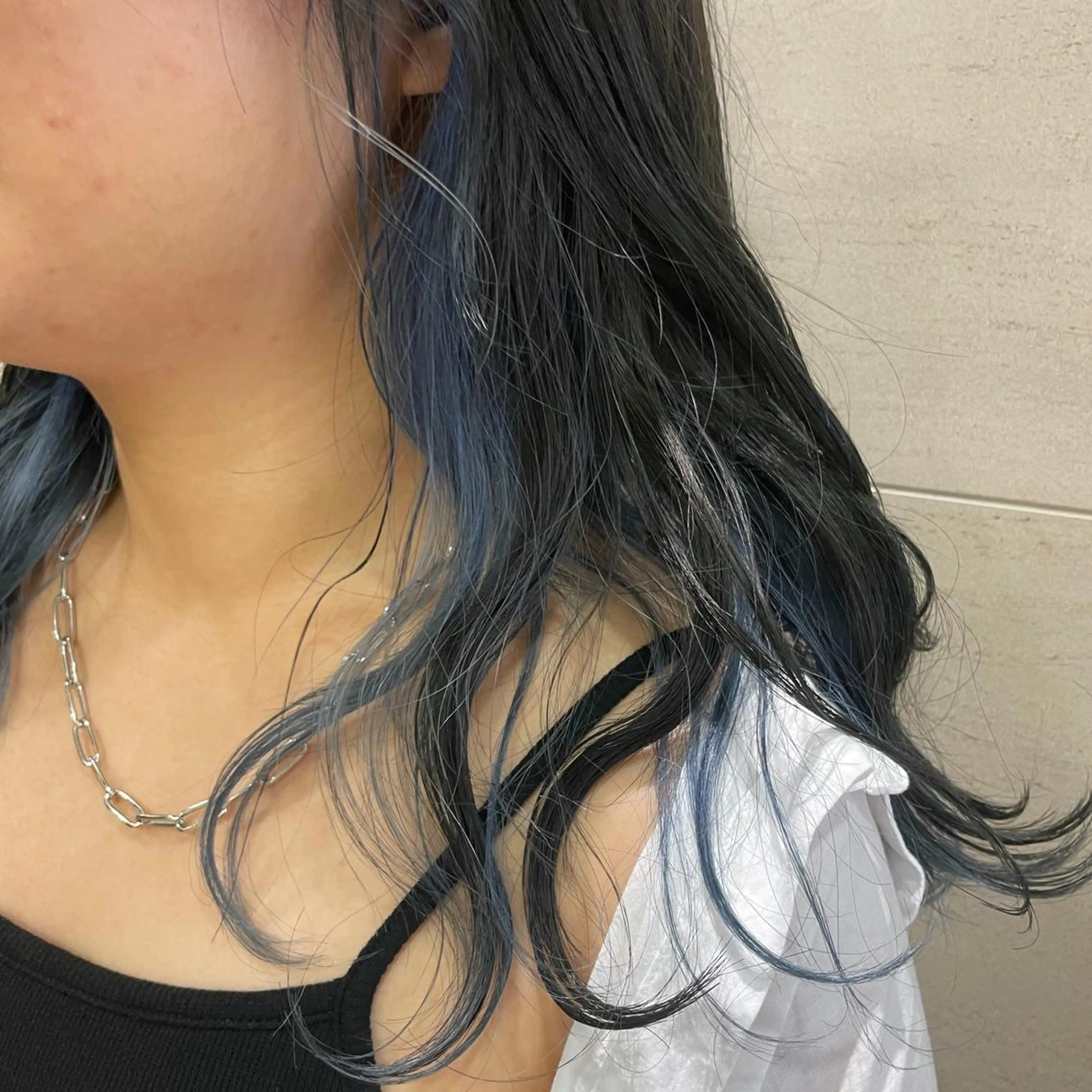 ミディアム カラー ハイトーン/暖色/ 眉/メイク/Rinaのヘアスタイル