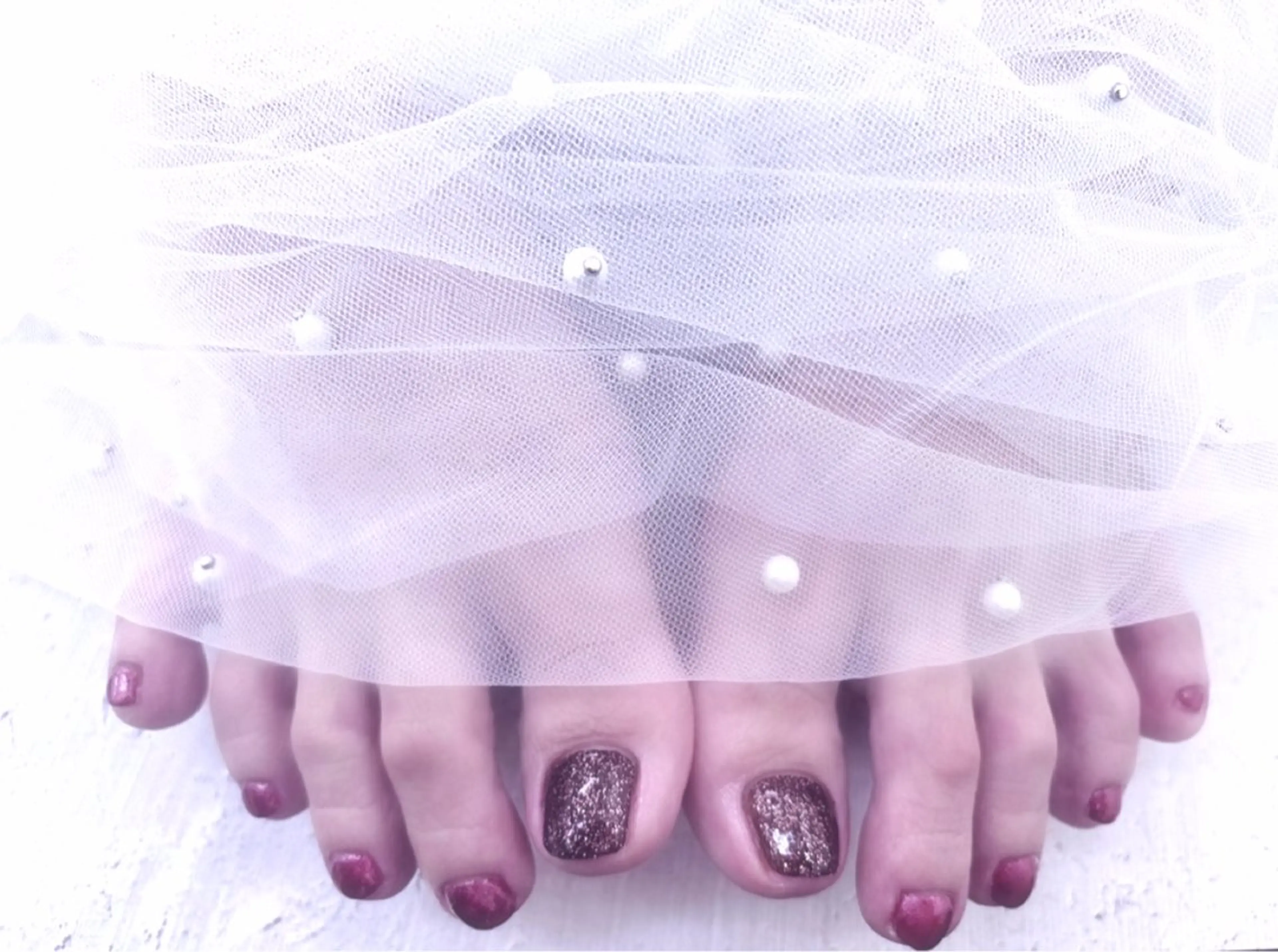 ネイル フットネイル 𝓡𝓪𝓷𝓸𝓷 🎀 ɪᴢᴜᴍɪのネイルデザイン