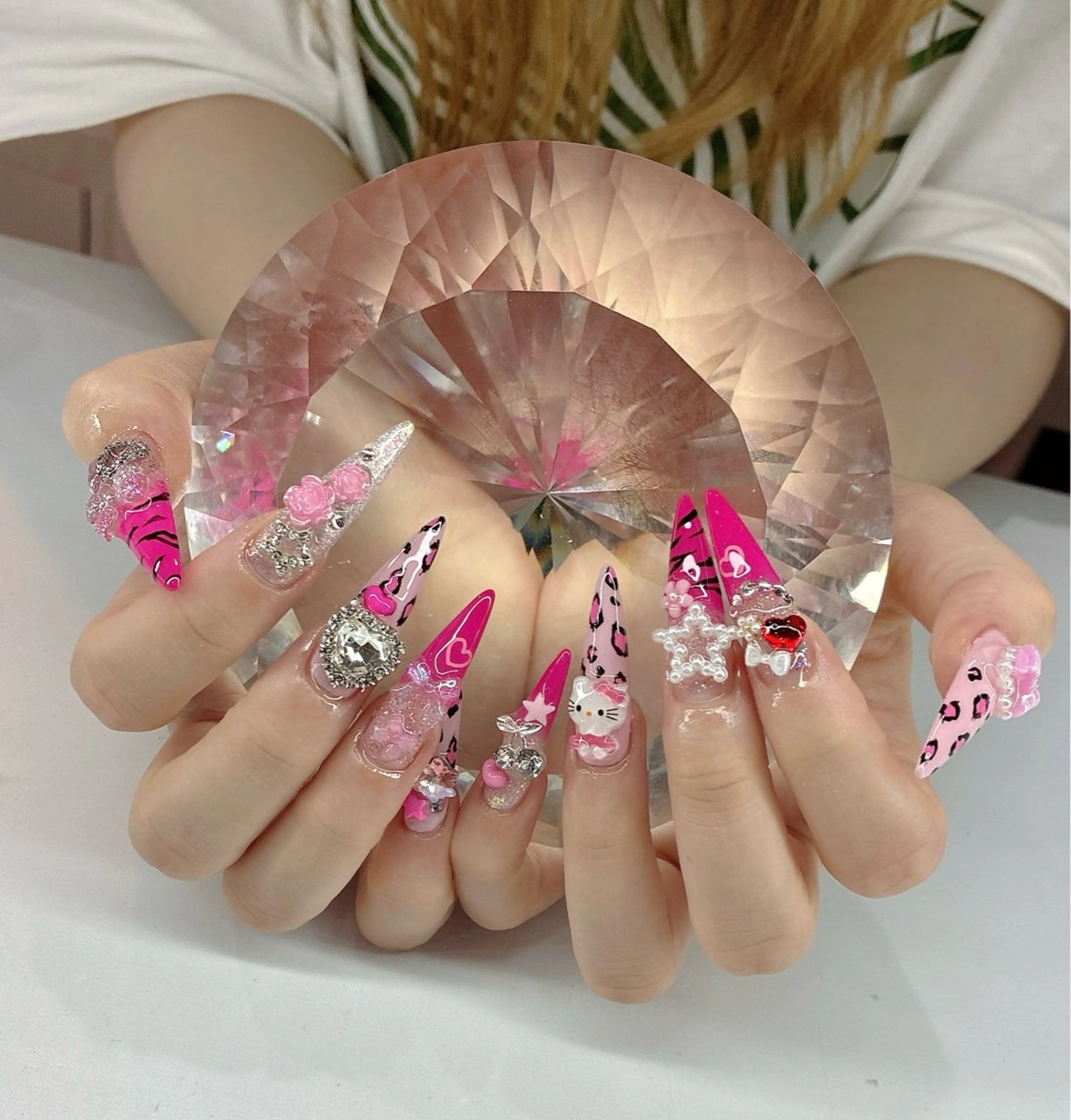 ネイル ハンドネイル LoaChaton kaeのネイルデザイン