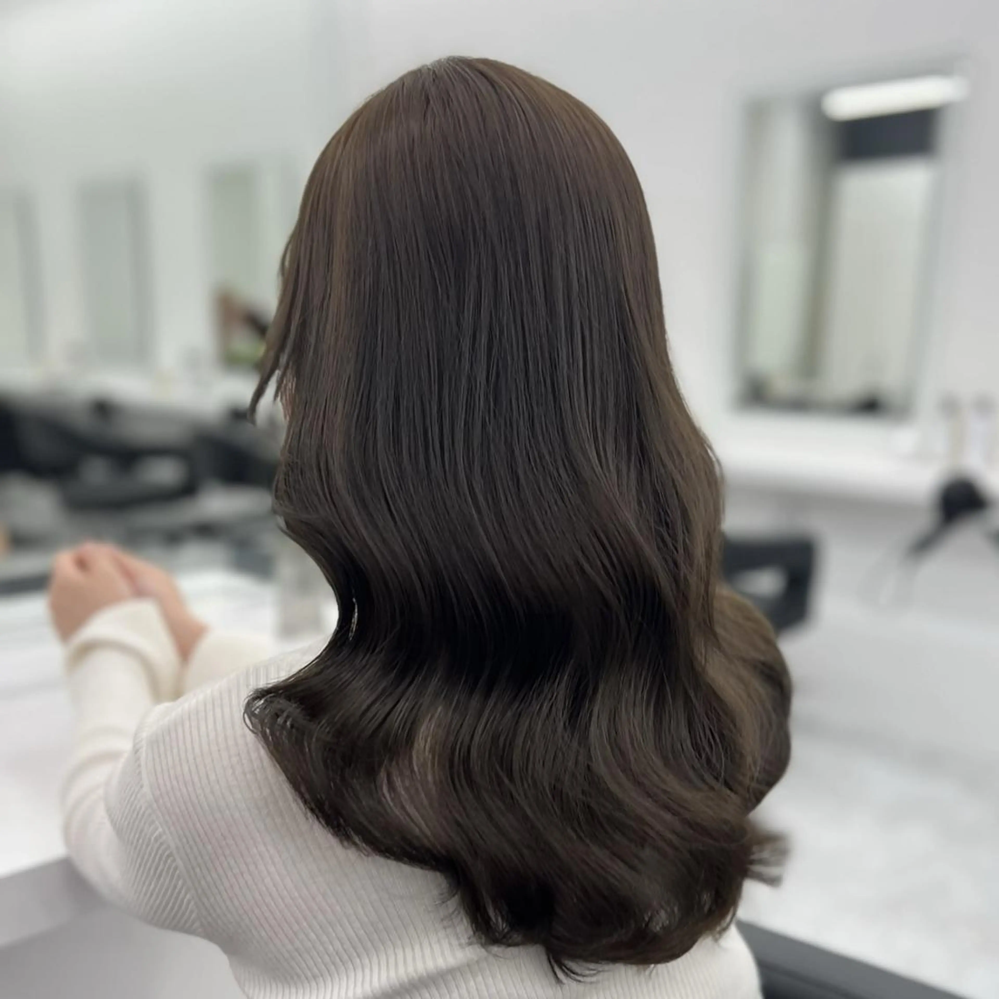 カラー 暗め🩶寒色🩶 お洒落に✨/円香のヘアスタイル