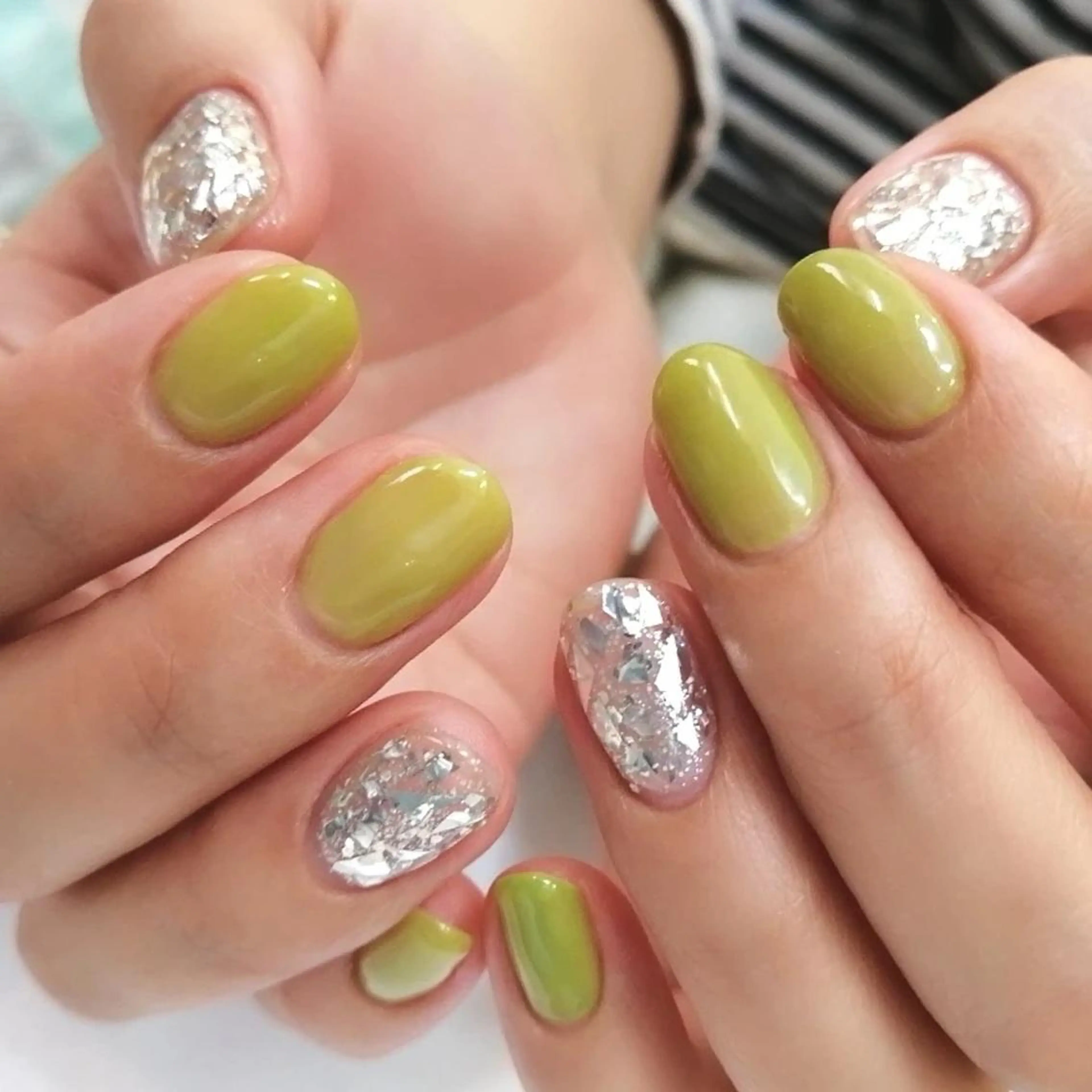 ネイル キラキラネイル コエリネイル &エステのネイルデザイン