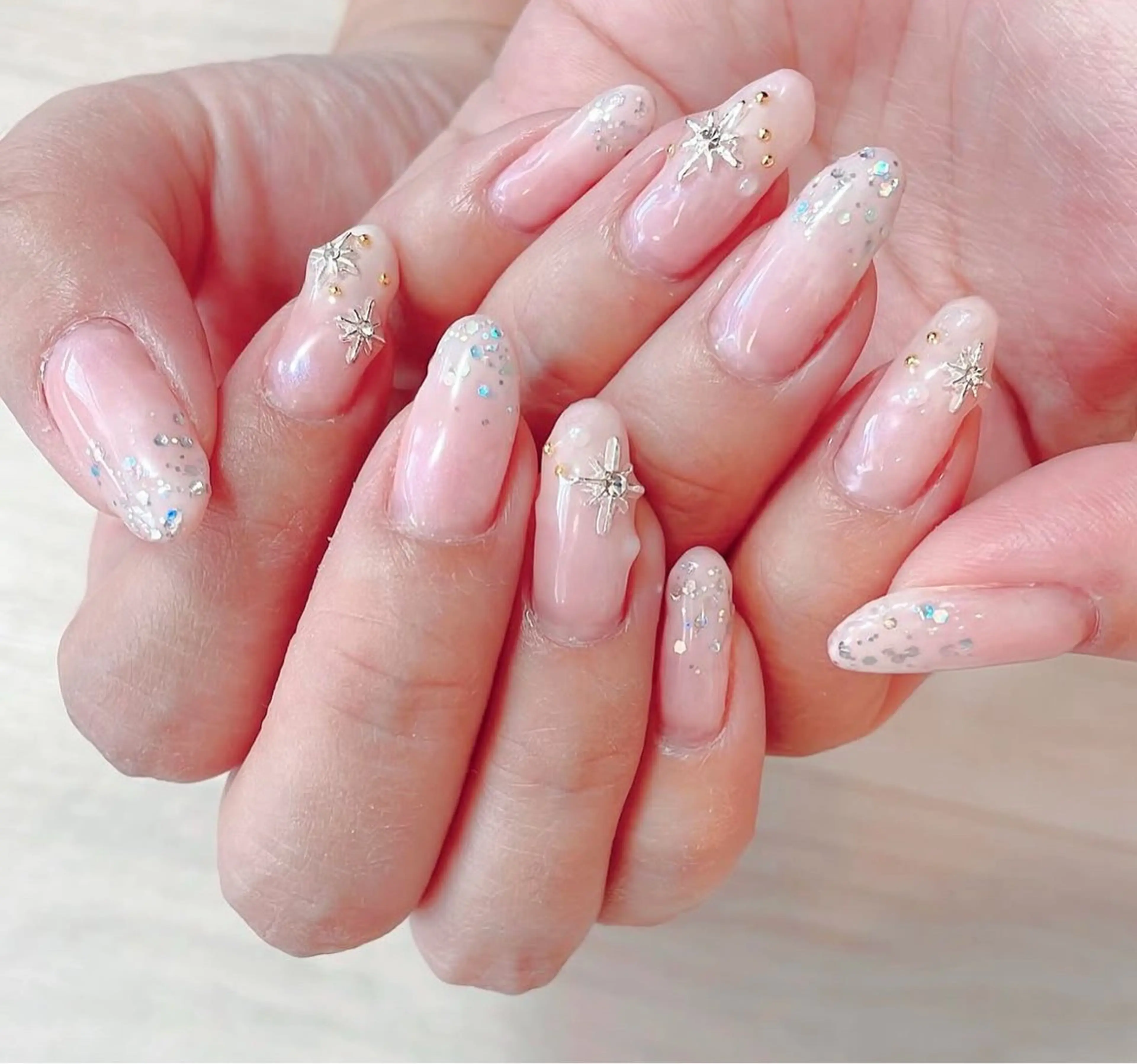 ネイル ネイルサロン＆スクール GINA所属・坂上 悠莉のネイルデザイン