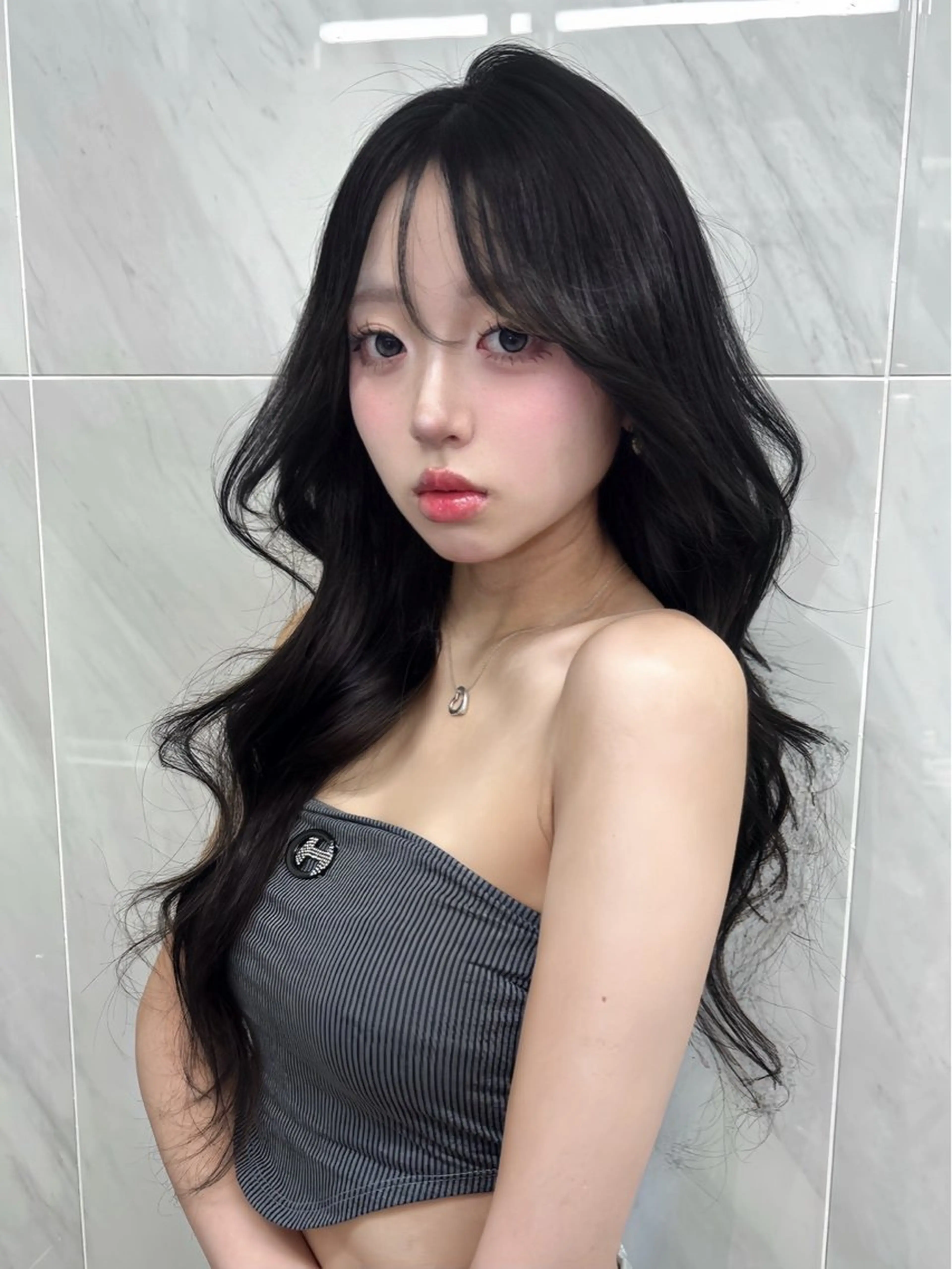 ロング カラー 韓国風ヘア wixy hair salon所属・柴田 実香のヘアスタイル