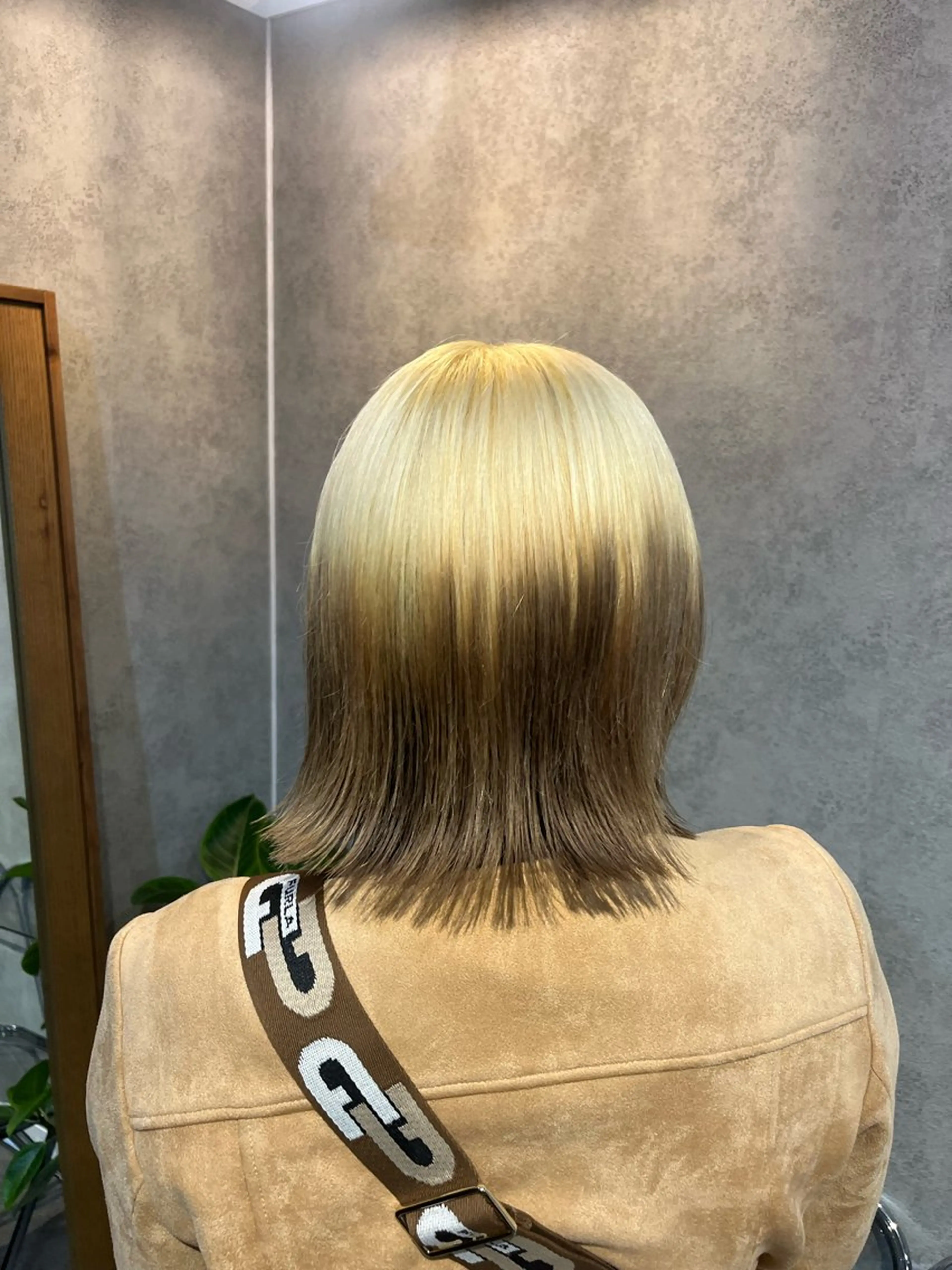 ミディアム カラー デザインカラー ヘアカラー トリートメント ボブ/ボブパーマ/ オリーブカラー/モエのヘアスタイル