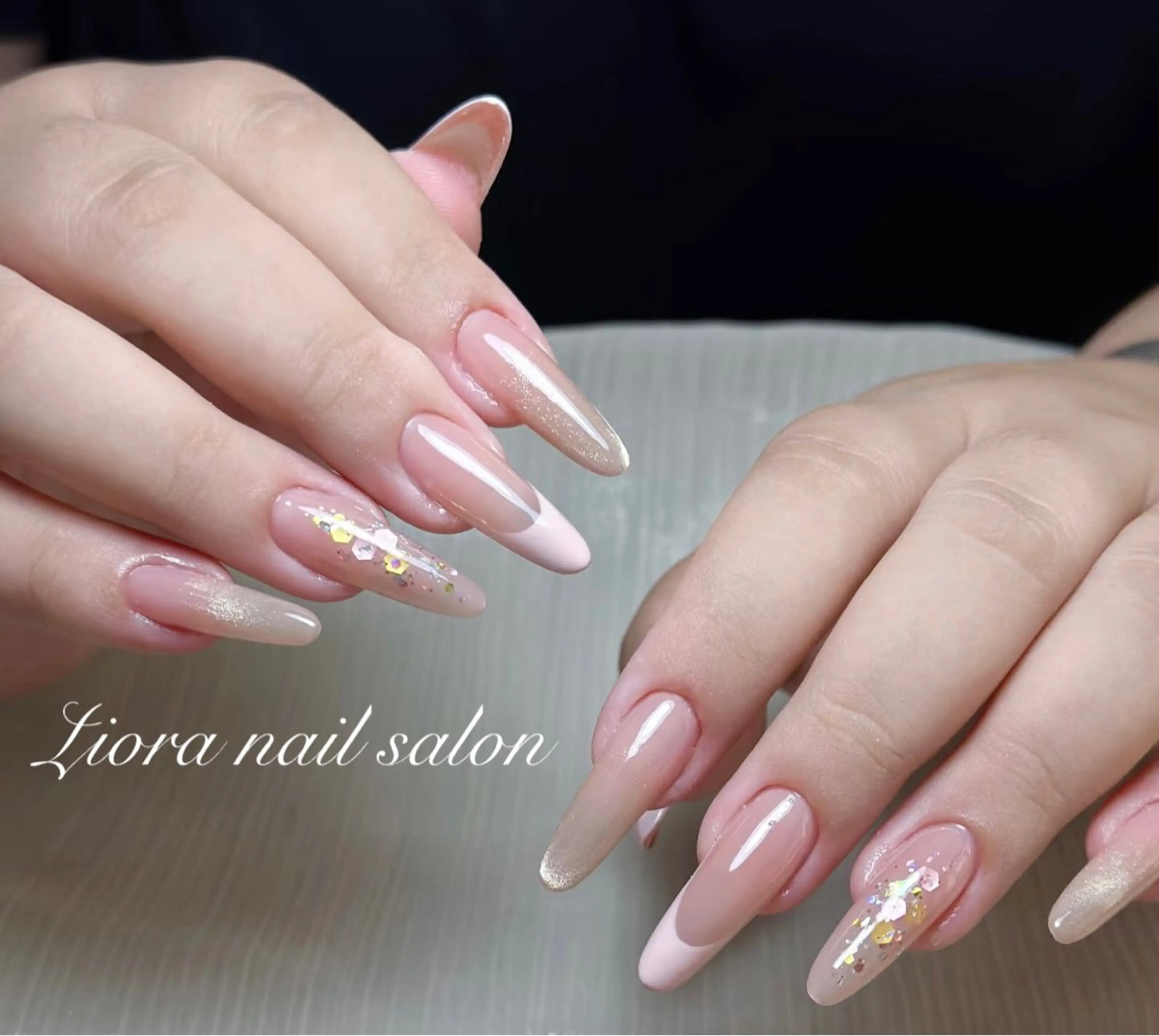 ネイル フレンチネイル ジェルネイル ガーリー グラデーション キラキラネイル ハンドネイル Liora ネイルサロン所属・Liora nail salonのネイルデザイン