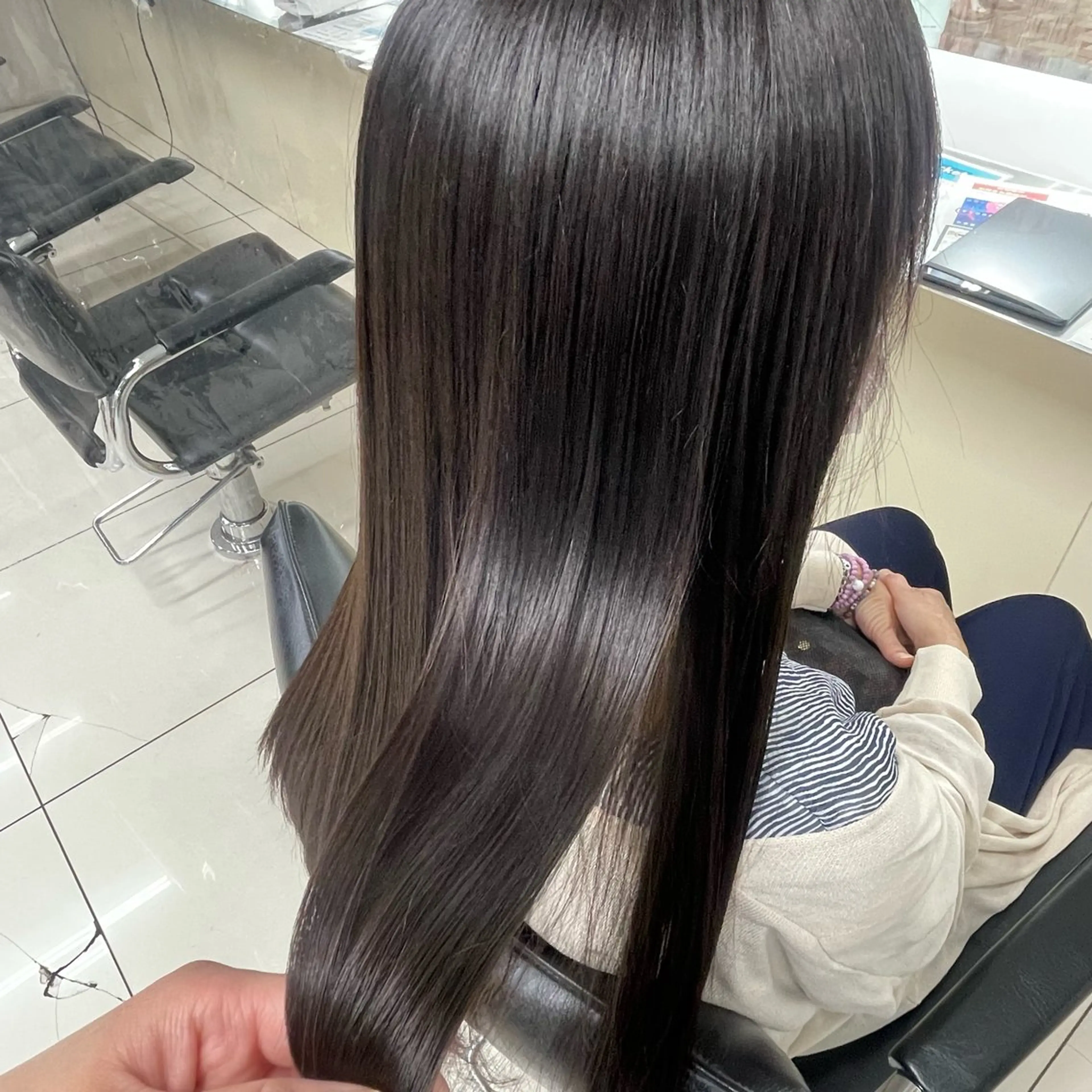 ロング カラー トリートメント トリートメント まとまらない髪に🌼 長島 彩瑛のヘアスタイル