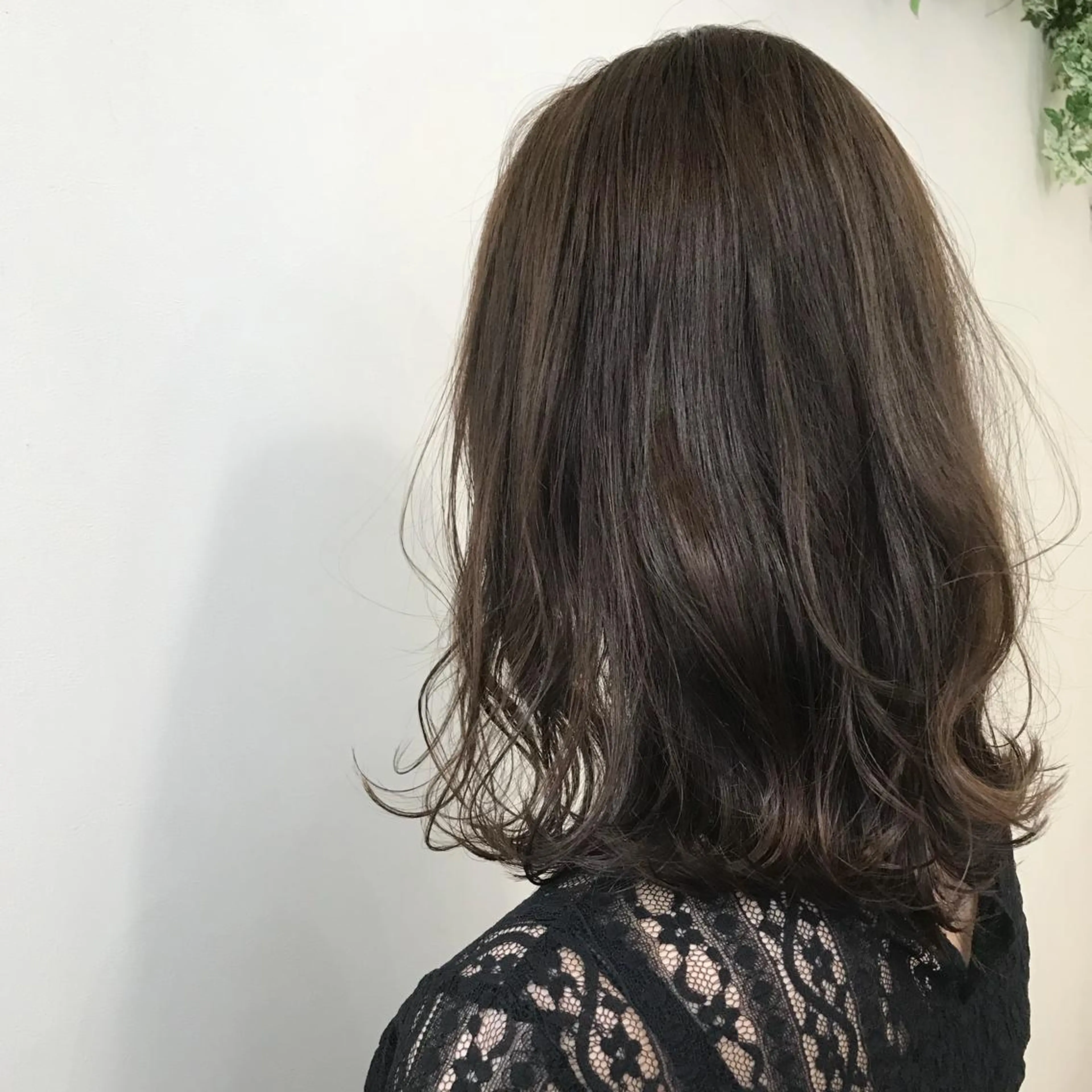 ミディアム カラー ヘアカラー トリートメント レイヤー/顔周り /AKARIのヘアスタイル