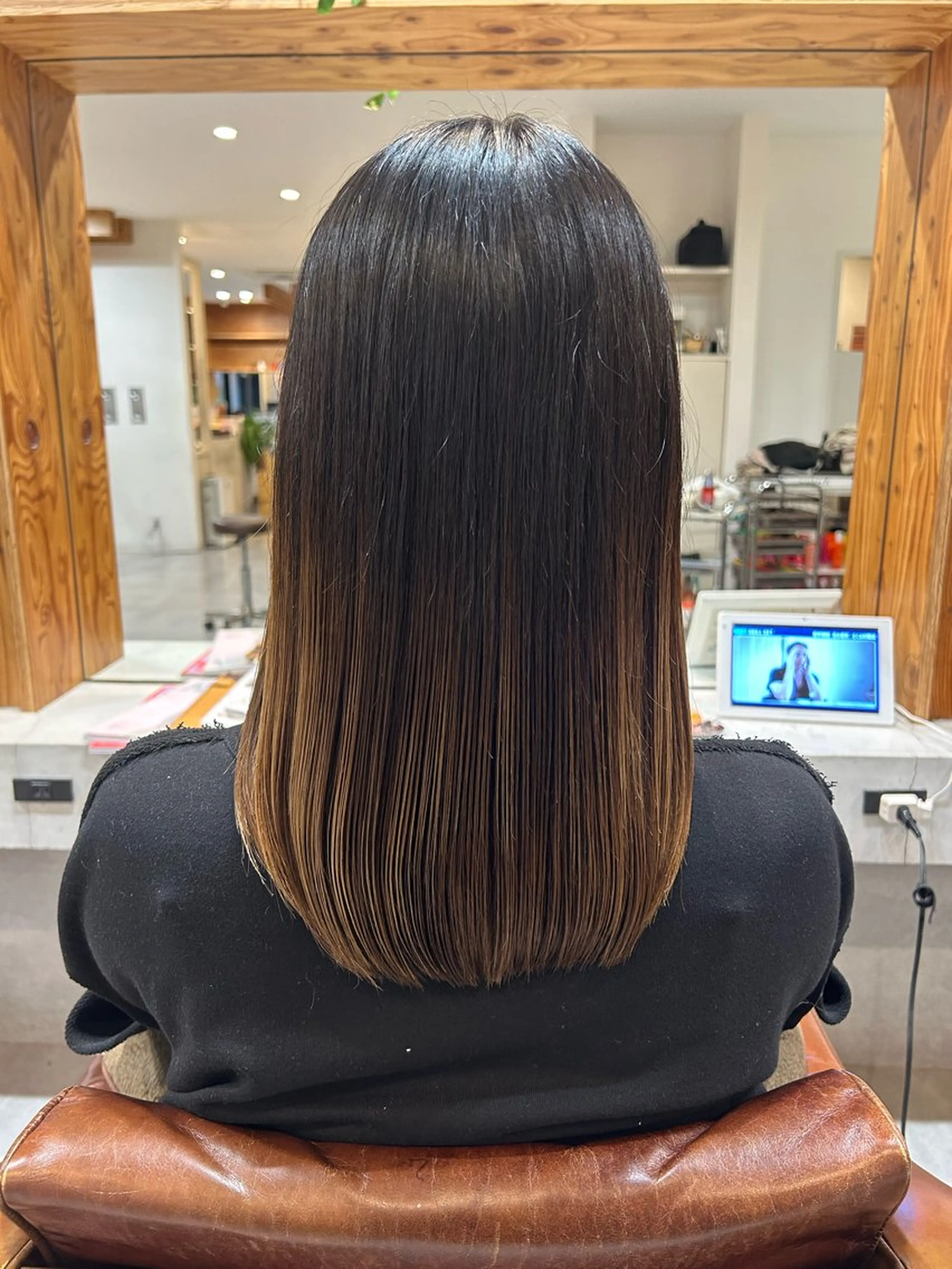 ミディアム adorable 樋口円のヘアスタイル
