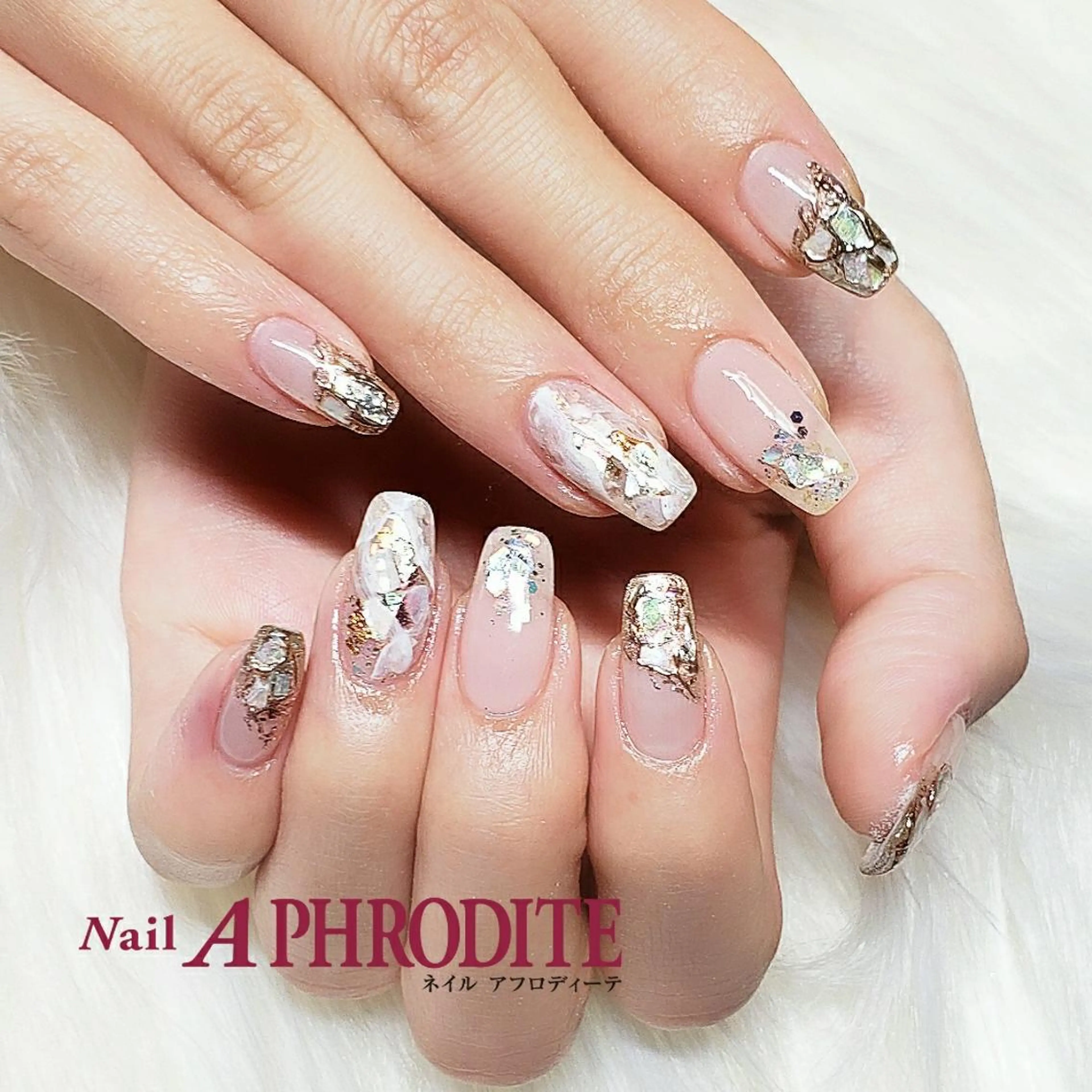 ネイル ジェルネイル 持ち込み ニュアンスネイル ソフトジェル ハンドネイル Nail  Aphroditeのネイルデザイン