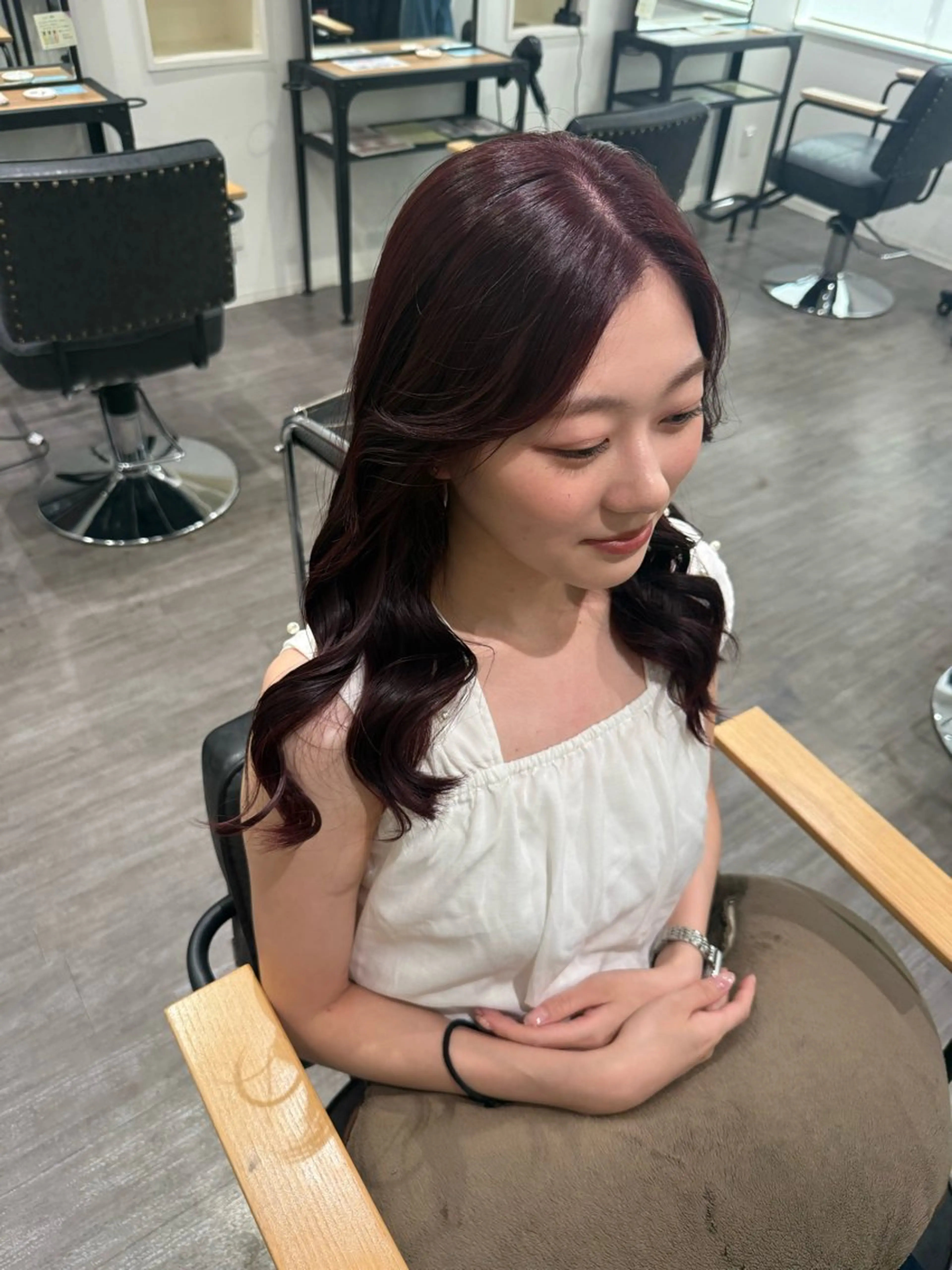 セミロング カラー ピンクカラー ローズカラー カット ヘアカラー トリートメント 上田 紗也のヘアスタイル