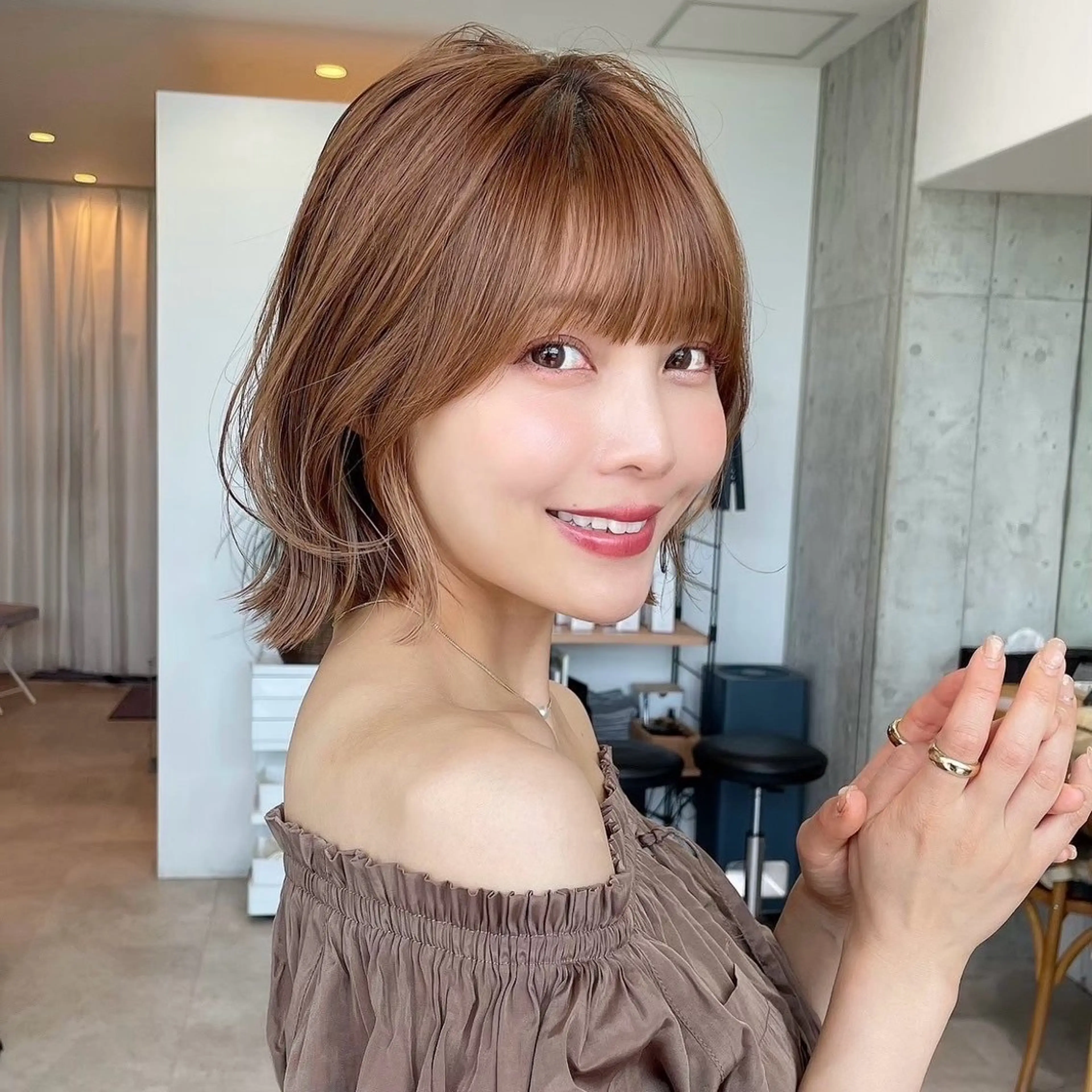 ミディアム ミディアムパーマ ハイライト 髪質改善 レイヤーカット カット ヘアカラー トリートメント また会いたくなる 美容師【KENTA】のヘアスタイル