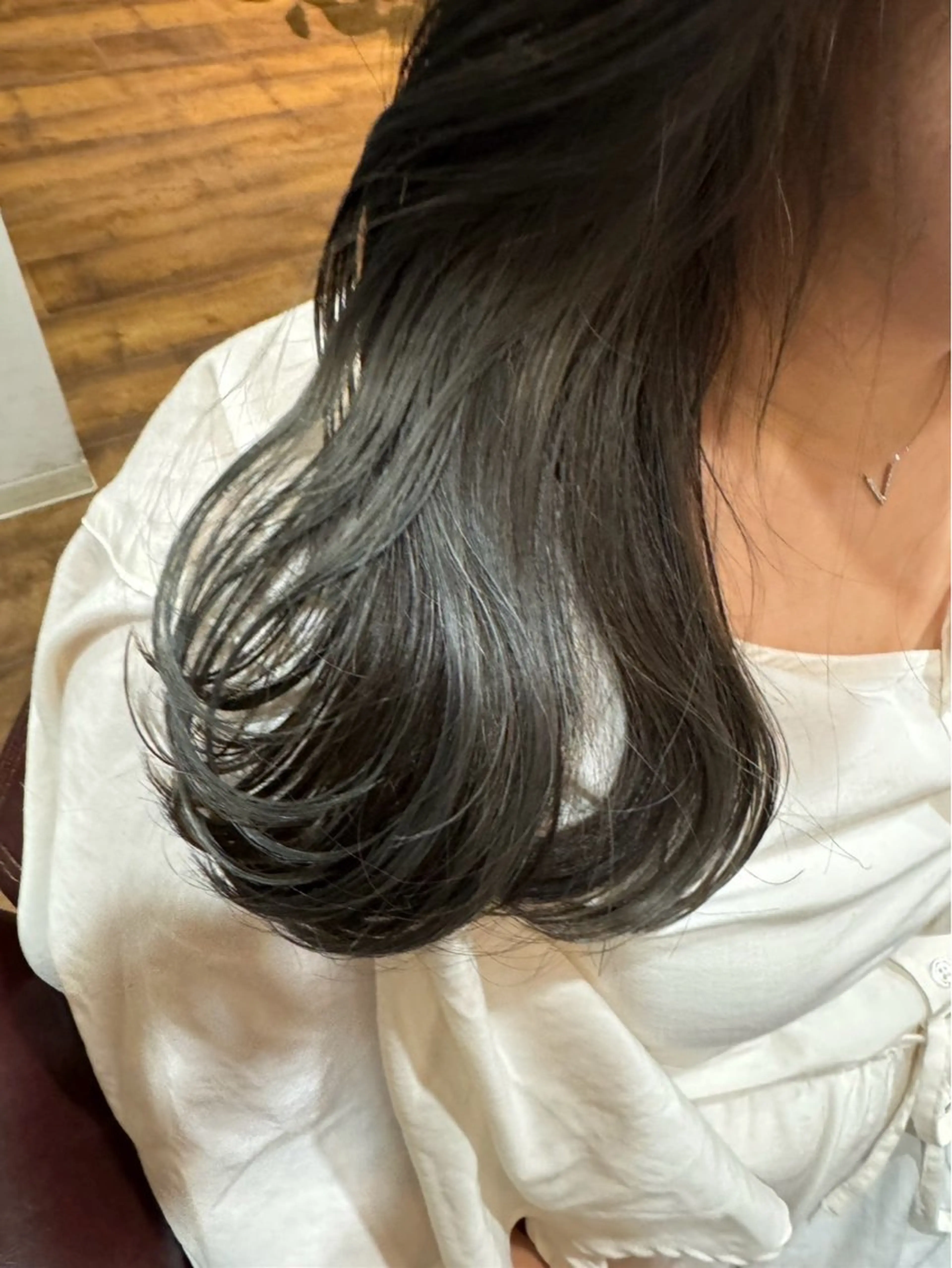 セミロング ヘアカラー トリートメント 藤井 桃華のヘアスタイル