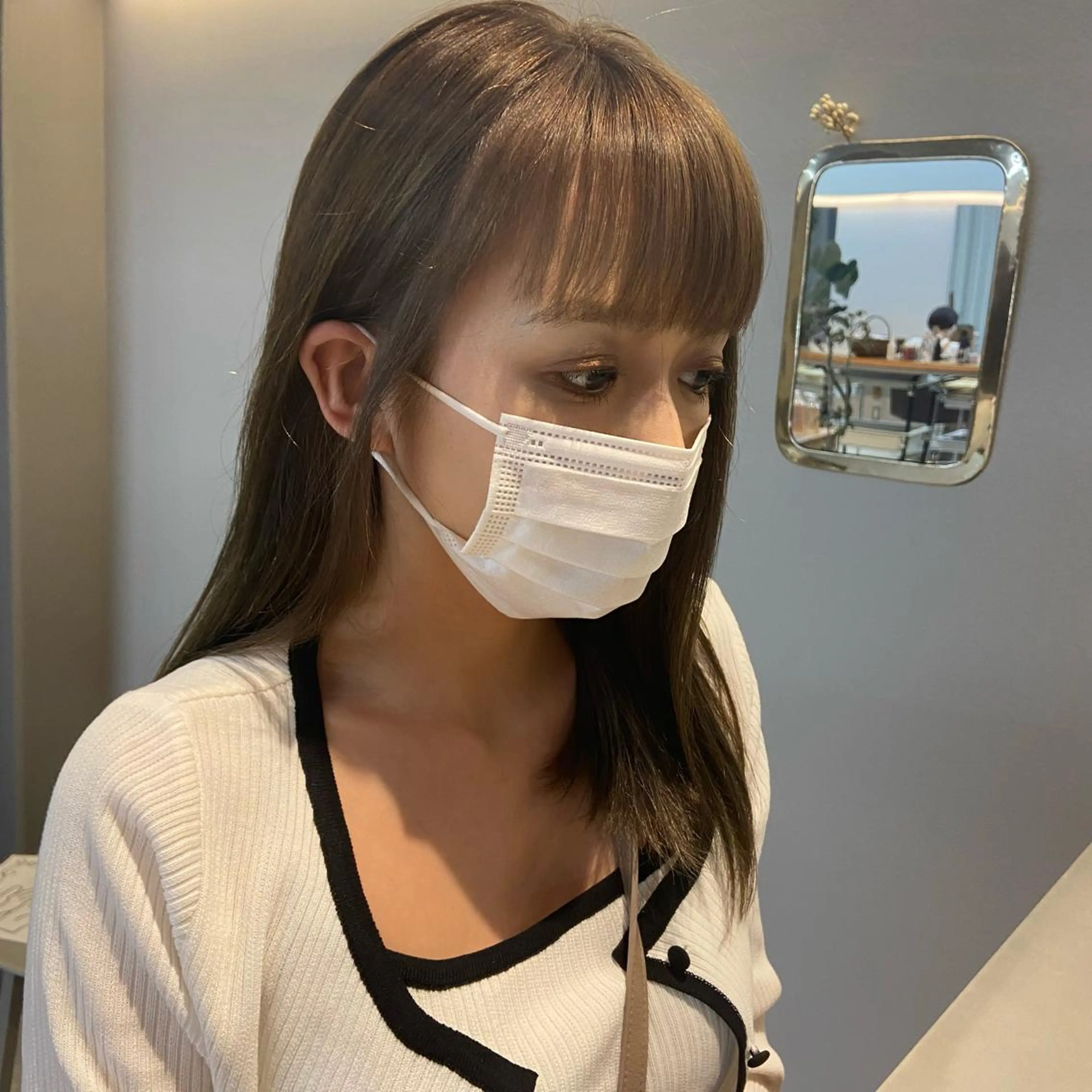 セミロング 林 優花のヘアスタイル
