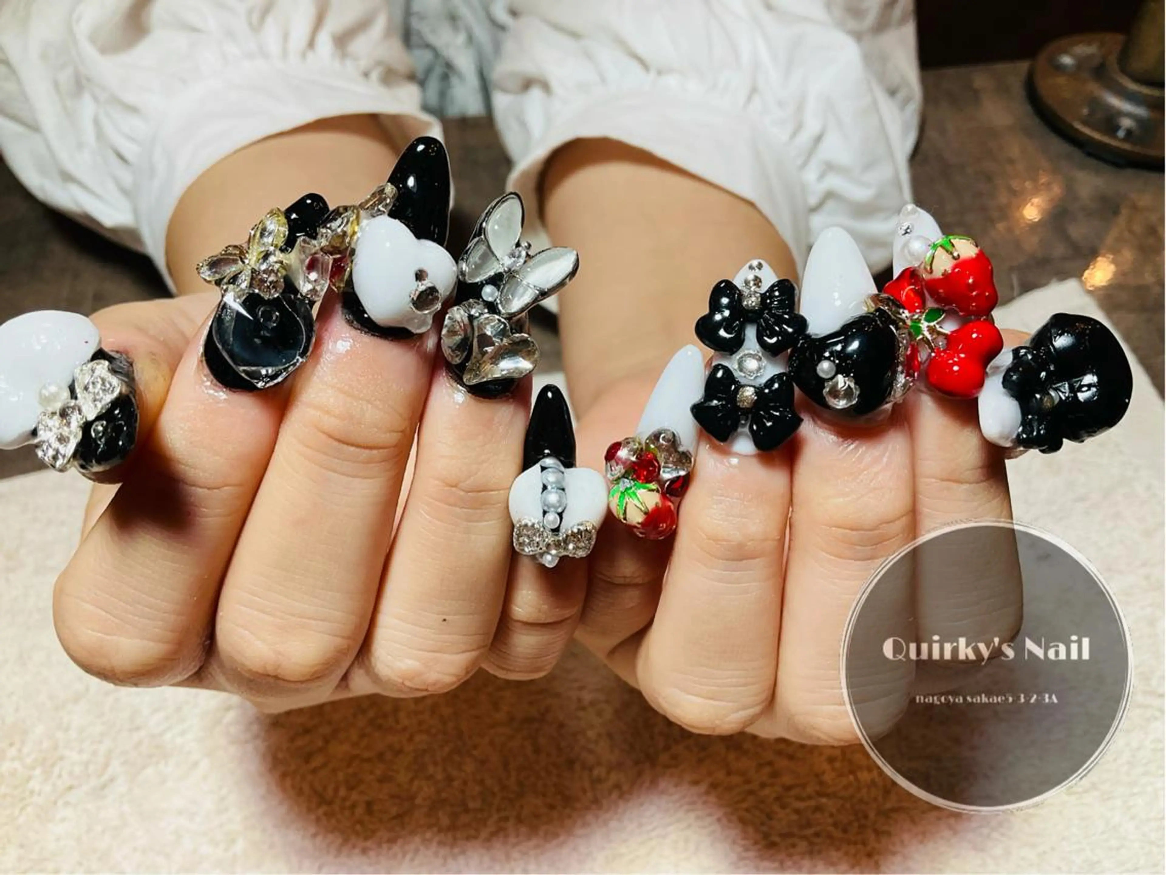 ネイル Quirky's Nail【栄店】のネイルデザイン