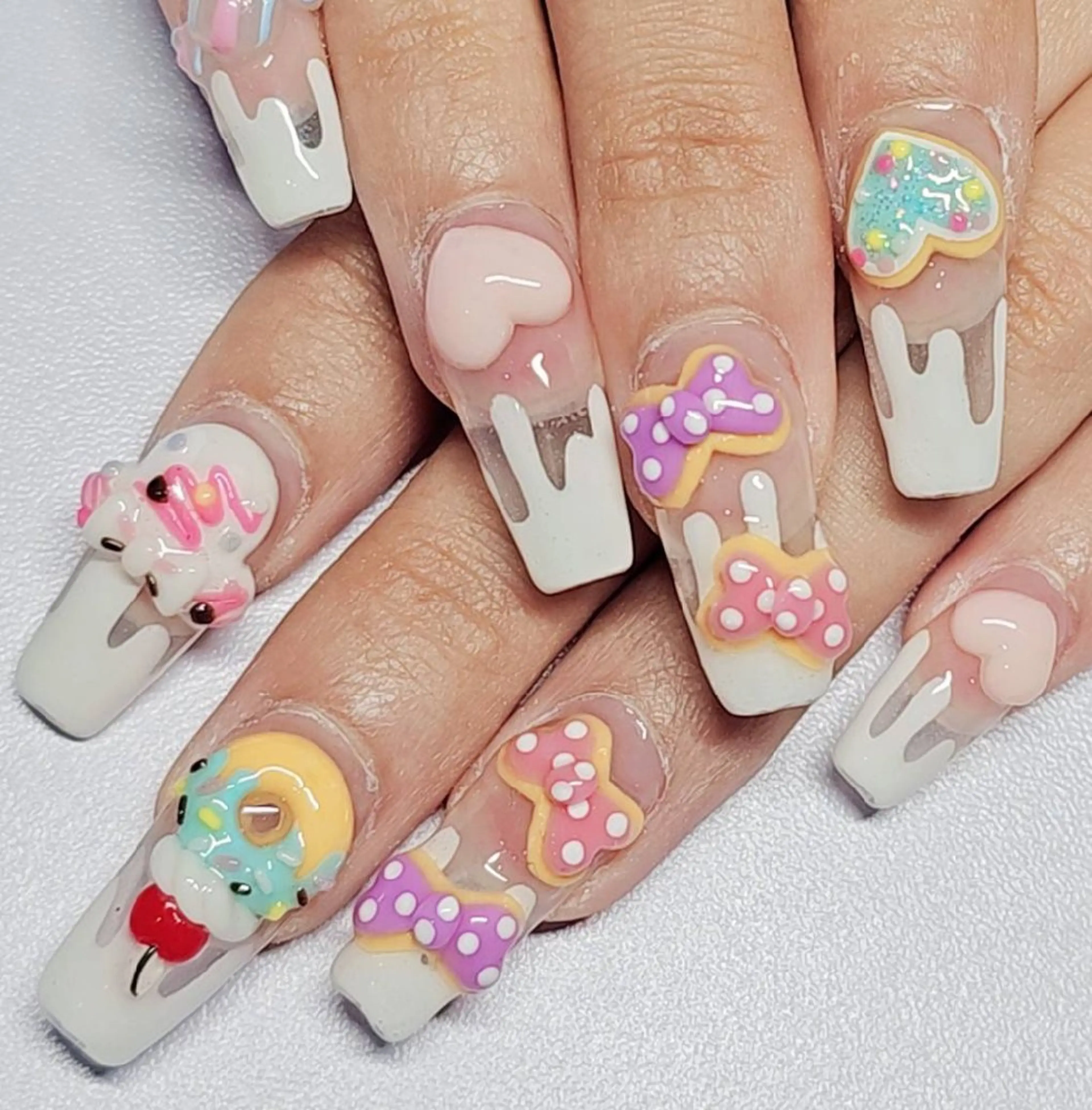 ネイル アートネイル フレンチネイル ホワイト ハンドネイル よしだ ひろきのネイルデザイン