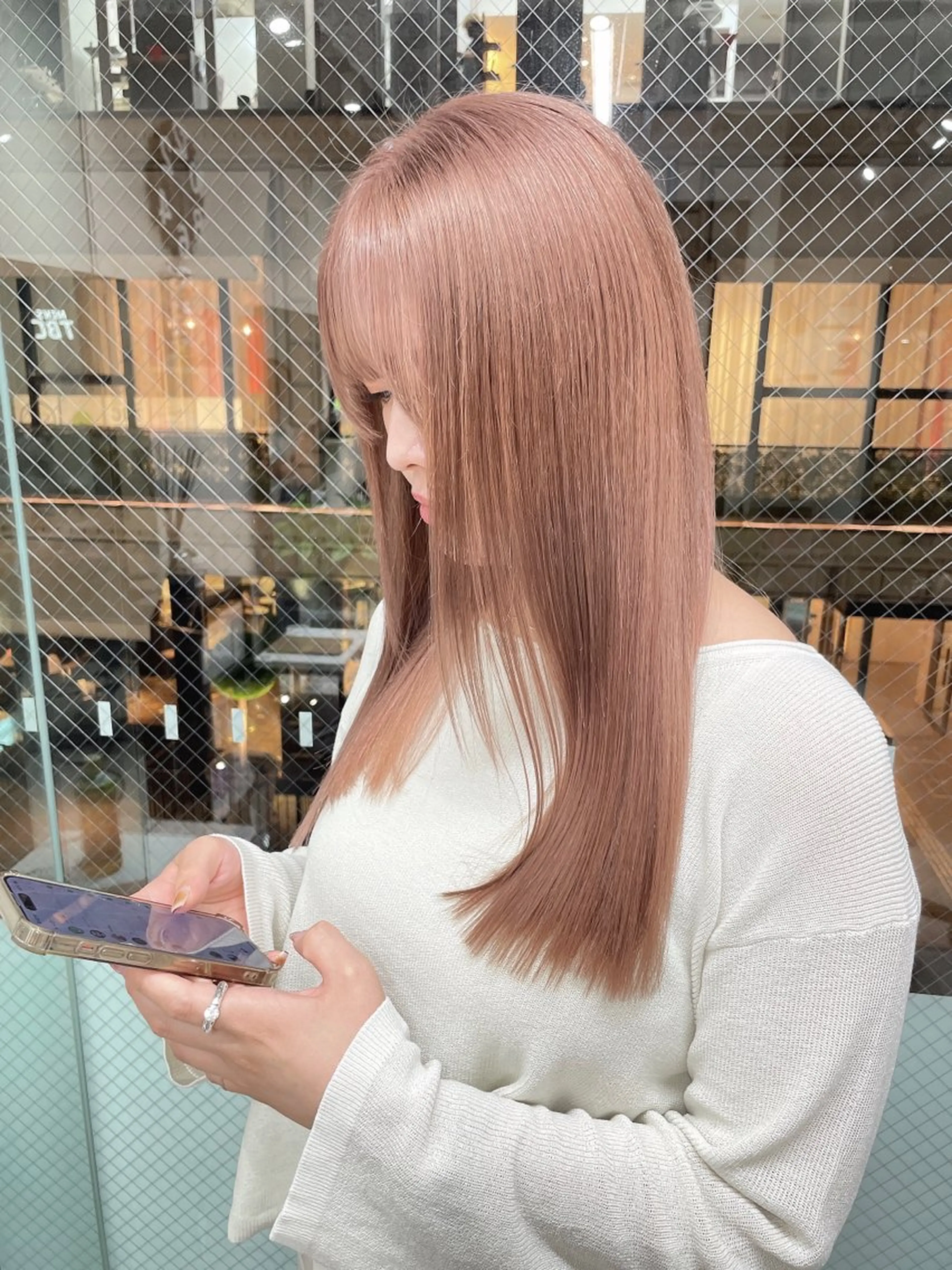 ロング カラー ヘアカラー トリートメント 髪質改善will hairdesignのヘアスタイル