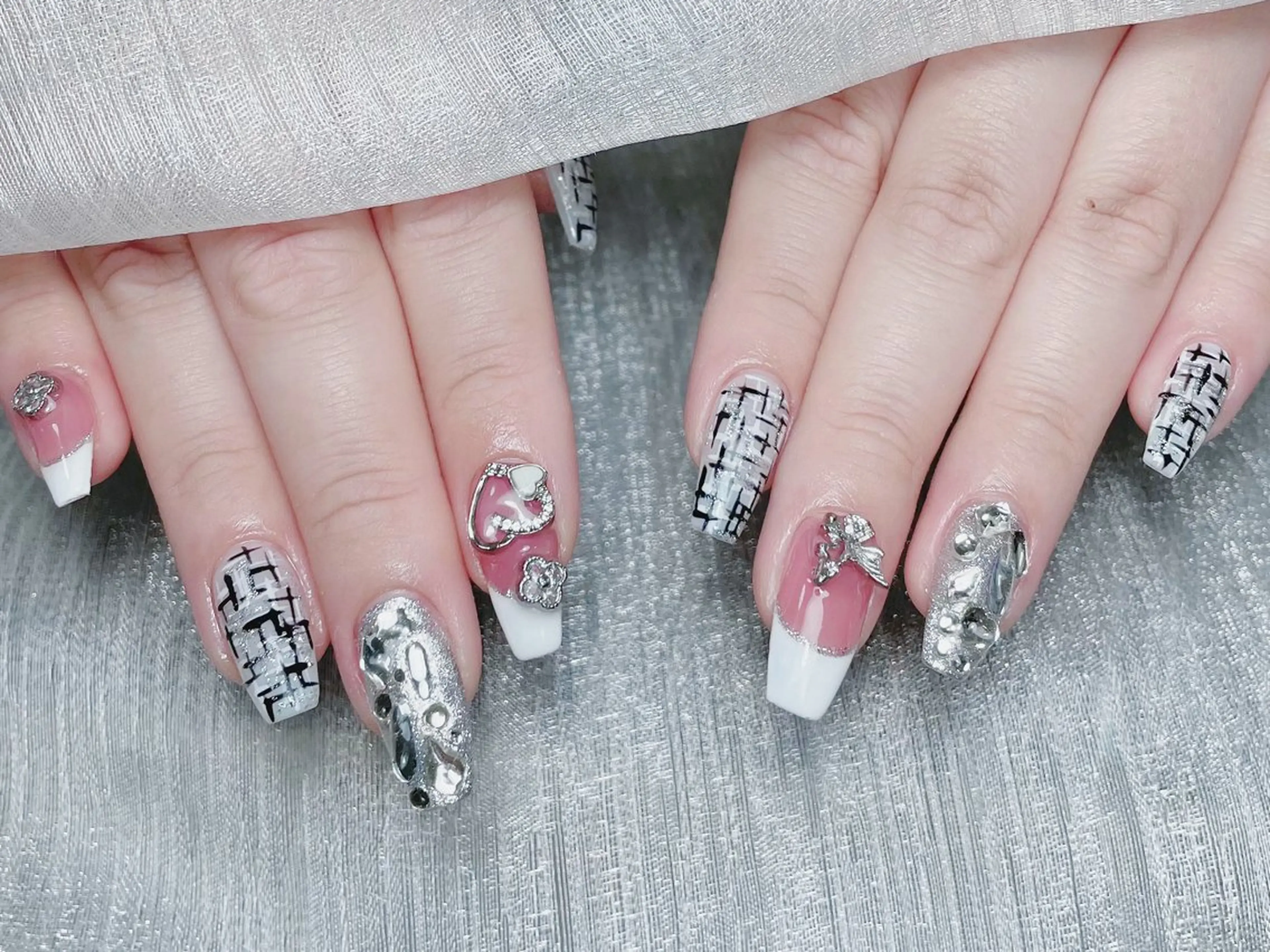 ネイル チークネイル 長さ出し フレンチネイル グラデーション マグネットネイル ハンドネイル ハンドケア ⭐️Dreamy Nail⭐️のネイルデザイン