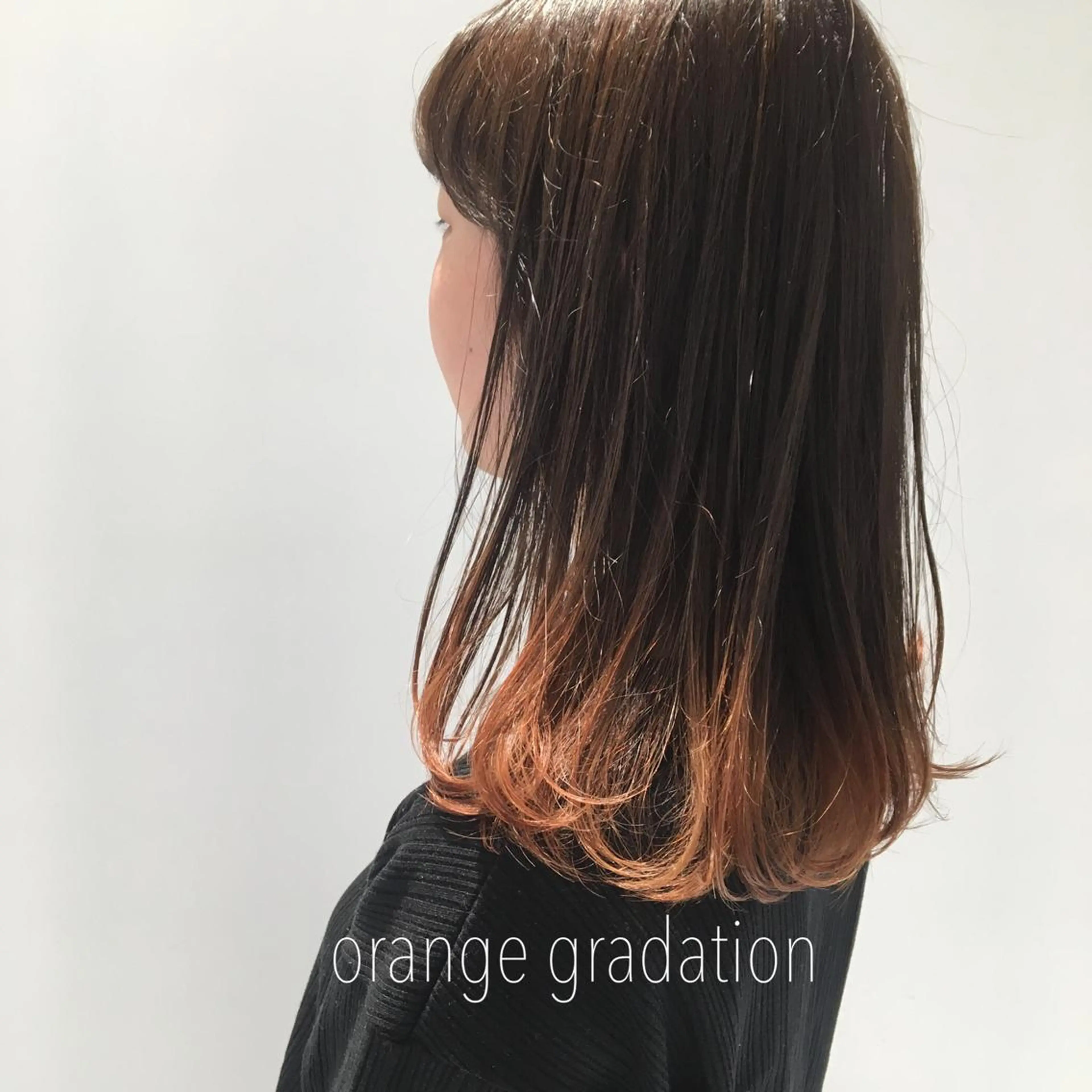 セミロング カラー ブリーチ ブラウンカラー グラデーションカラー オレンジ オレンジブラウン emme MIHO♡のヘアスタイル