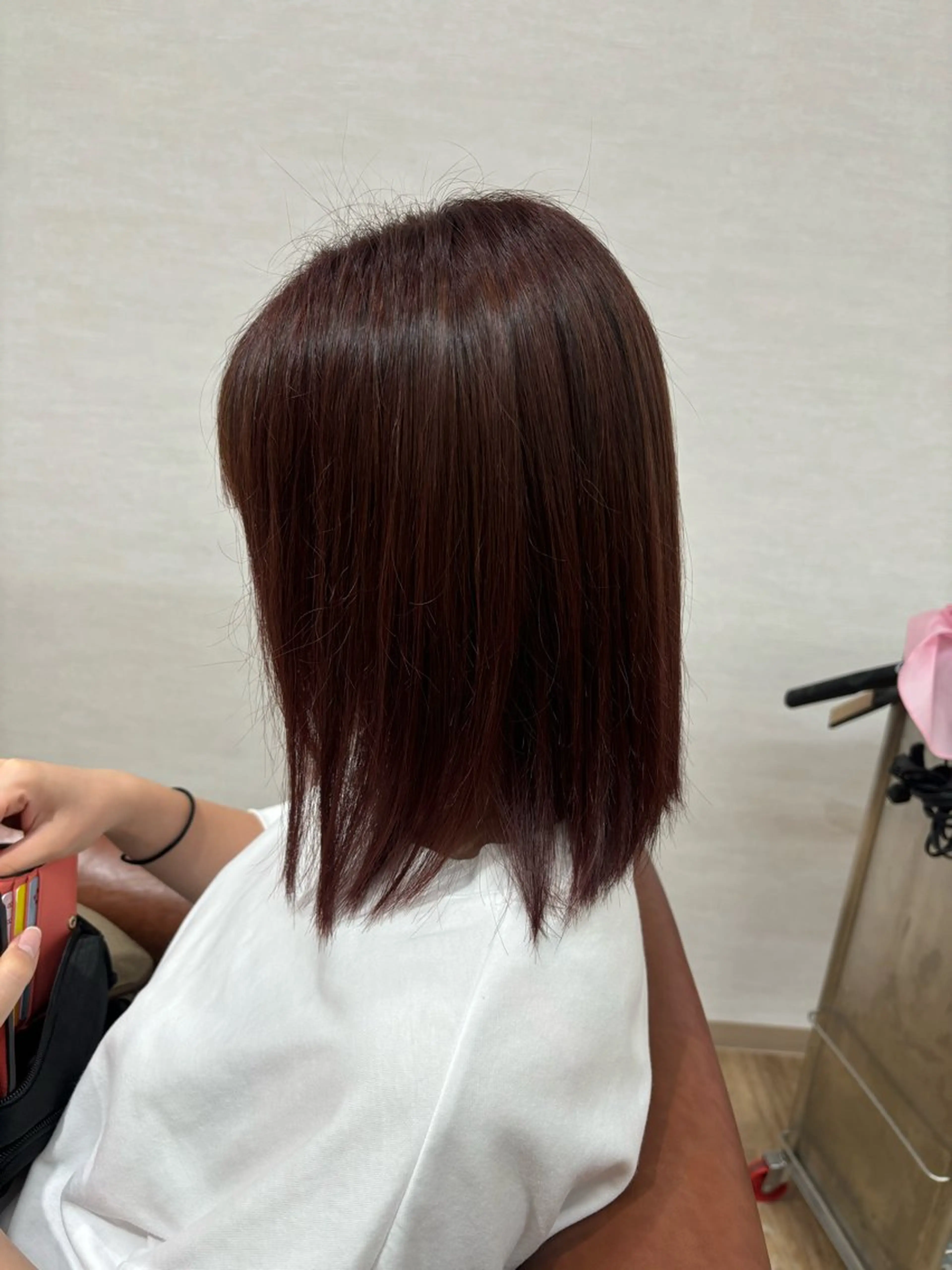 カラー カシス ピンクカラー LEEK ［リーク］ 石原愛里のヘアスタイル