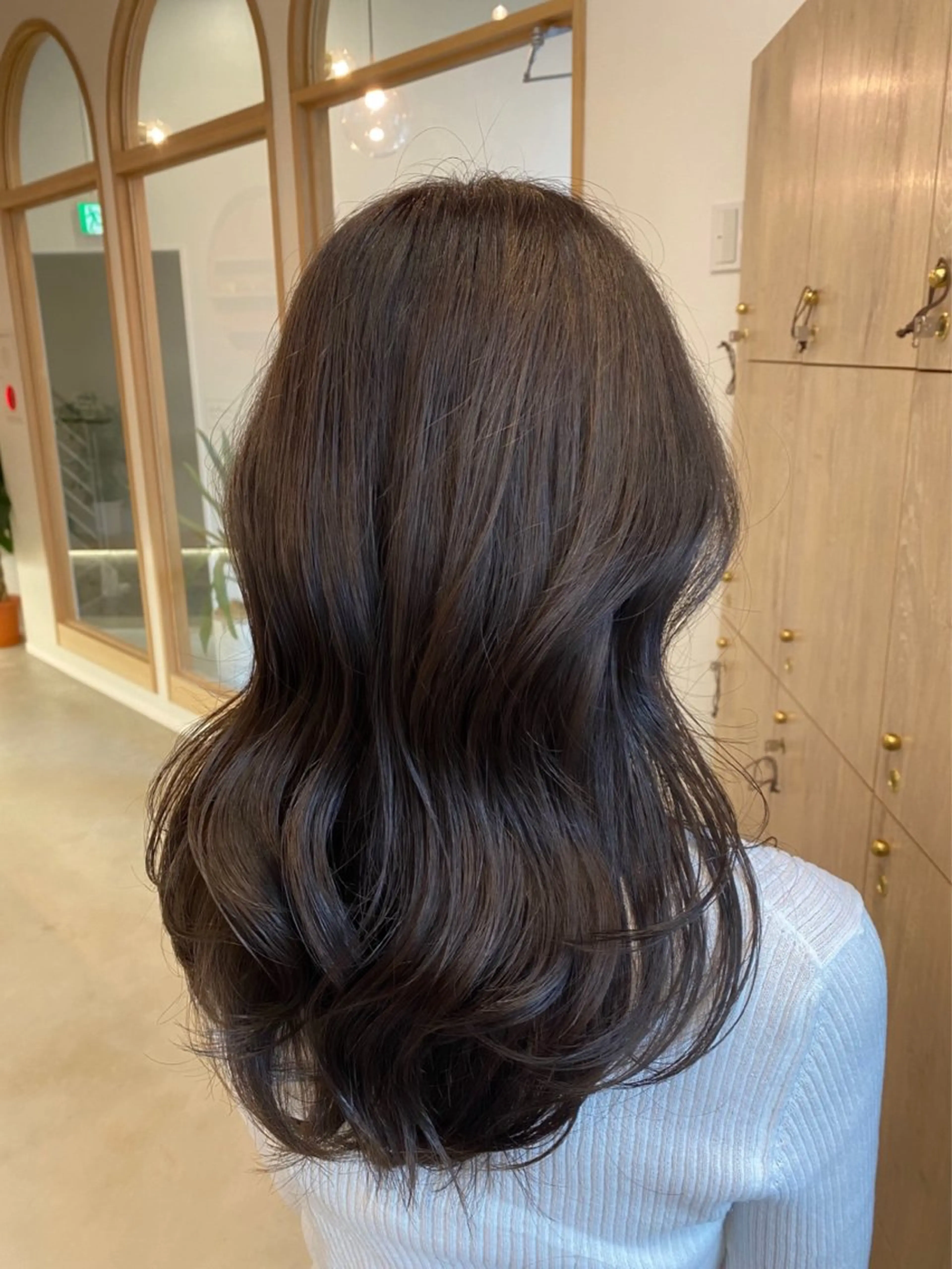 ロング ラベンダーベージュ カット ヘアカラー トリートメント sanae /透明感カラーのヘアスタイル
