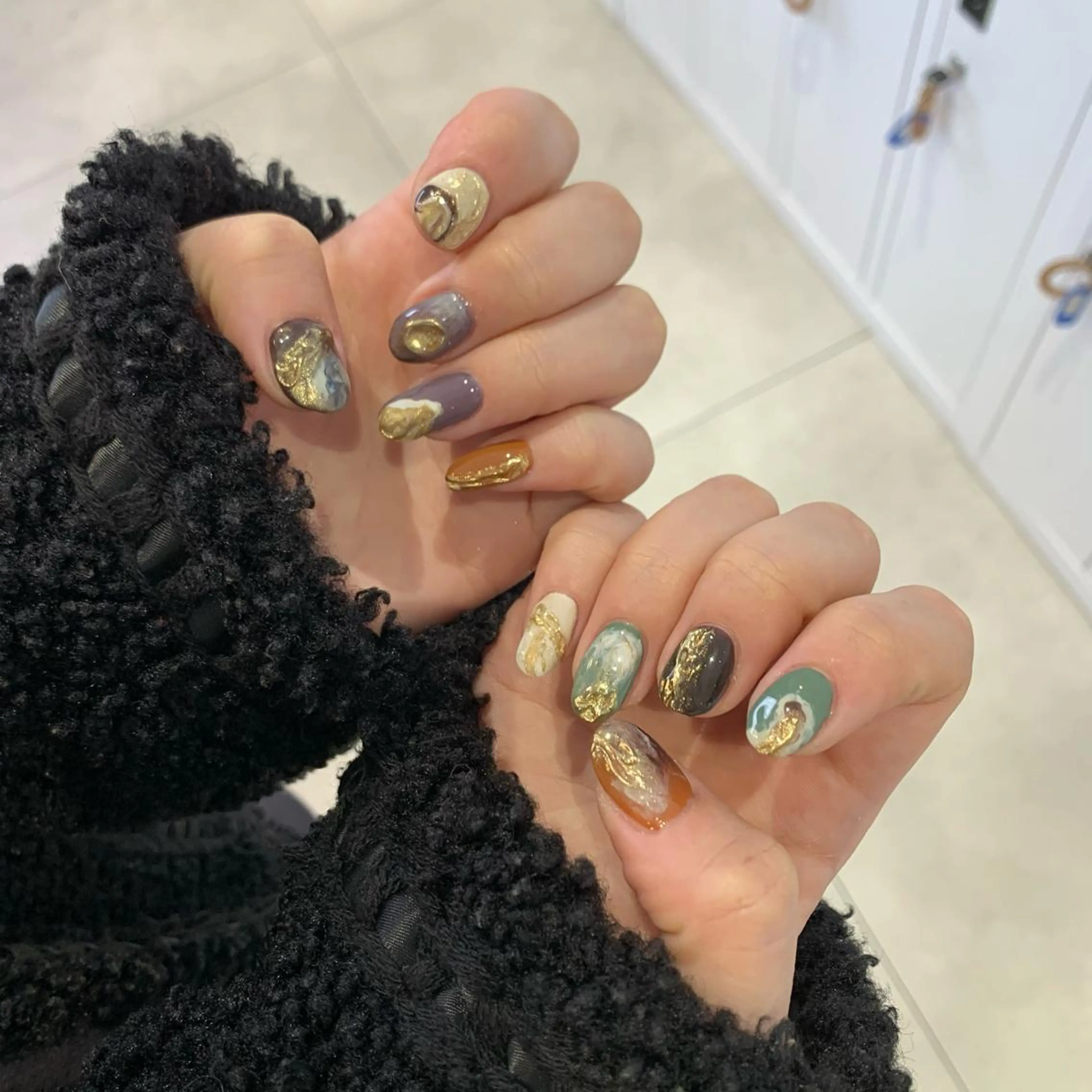 ネイル 大理石ネイル(マーブル) ハンドネイル 【韓国ヘア・ネイル】 HINATA🍒のネイルデザイン